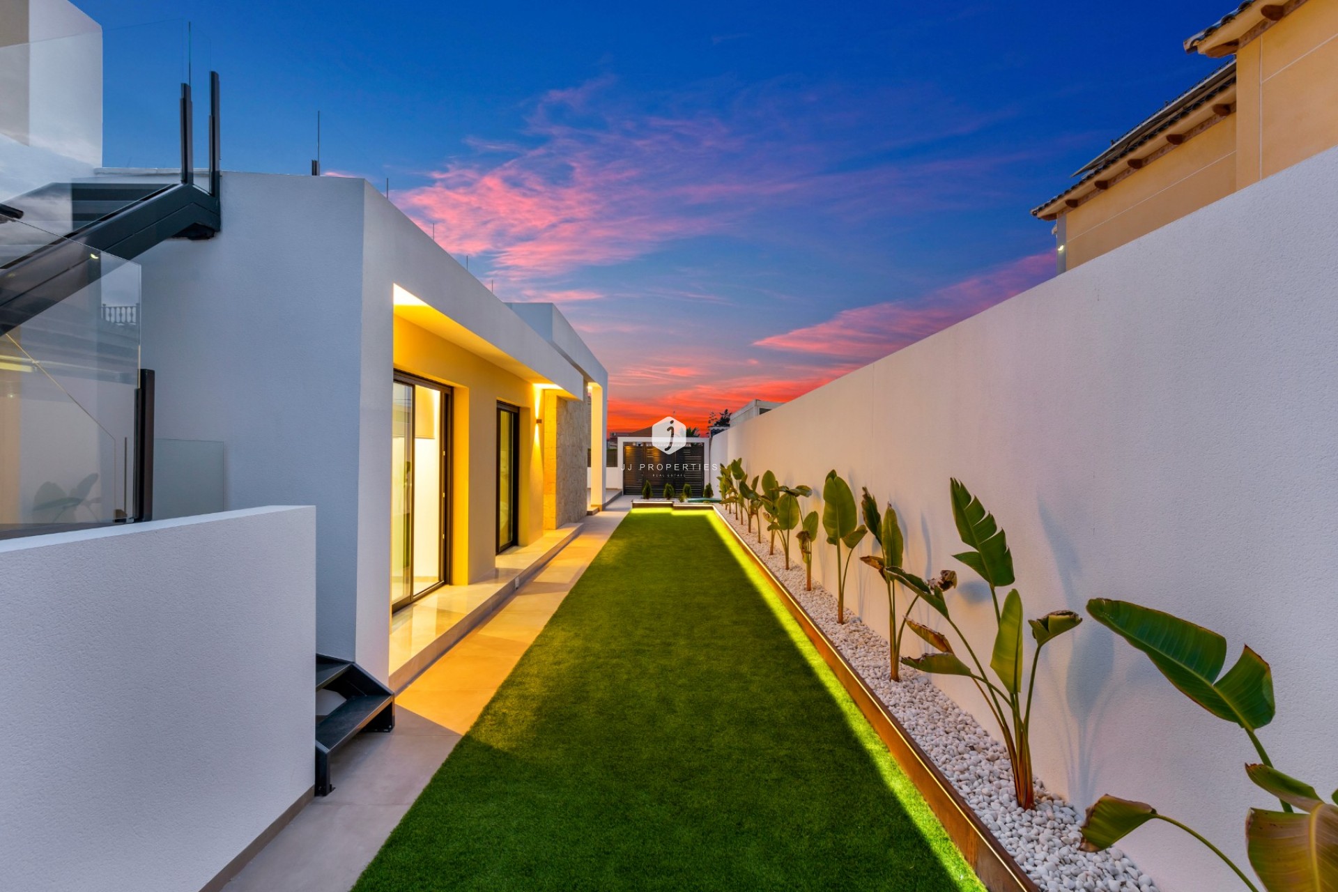 D'occasion - Villa -
El Chaparral - Inland