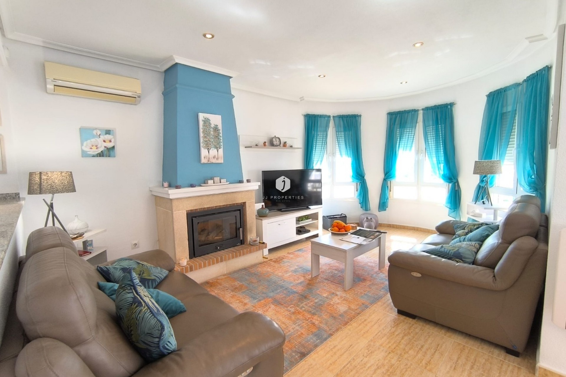 D'occasion - Villa -
El Raso - Costa Blanca