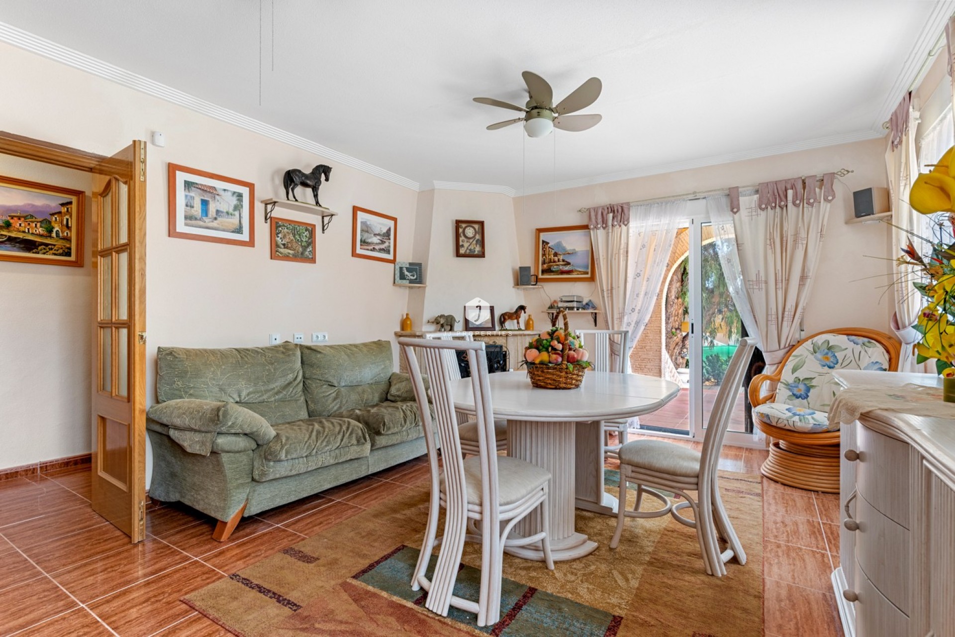 D'occasion - Villa -
Jacarilla - Inland