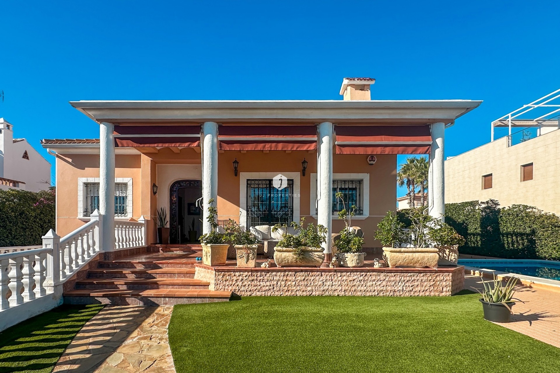 D'occasion - Villa -
La Mata - Costa Blanca