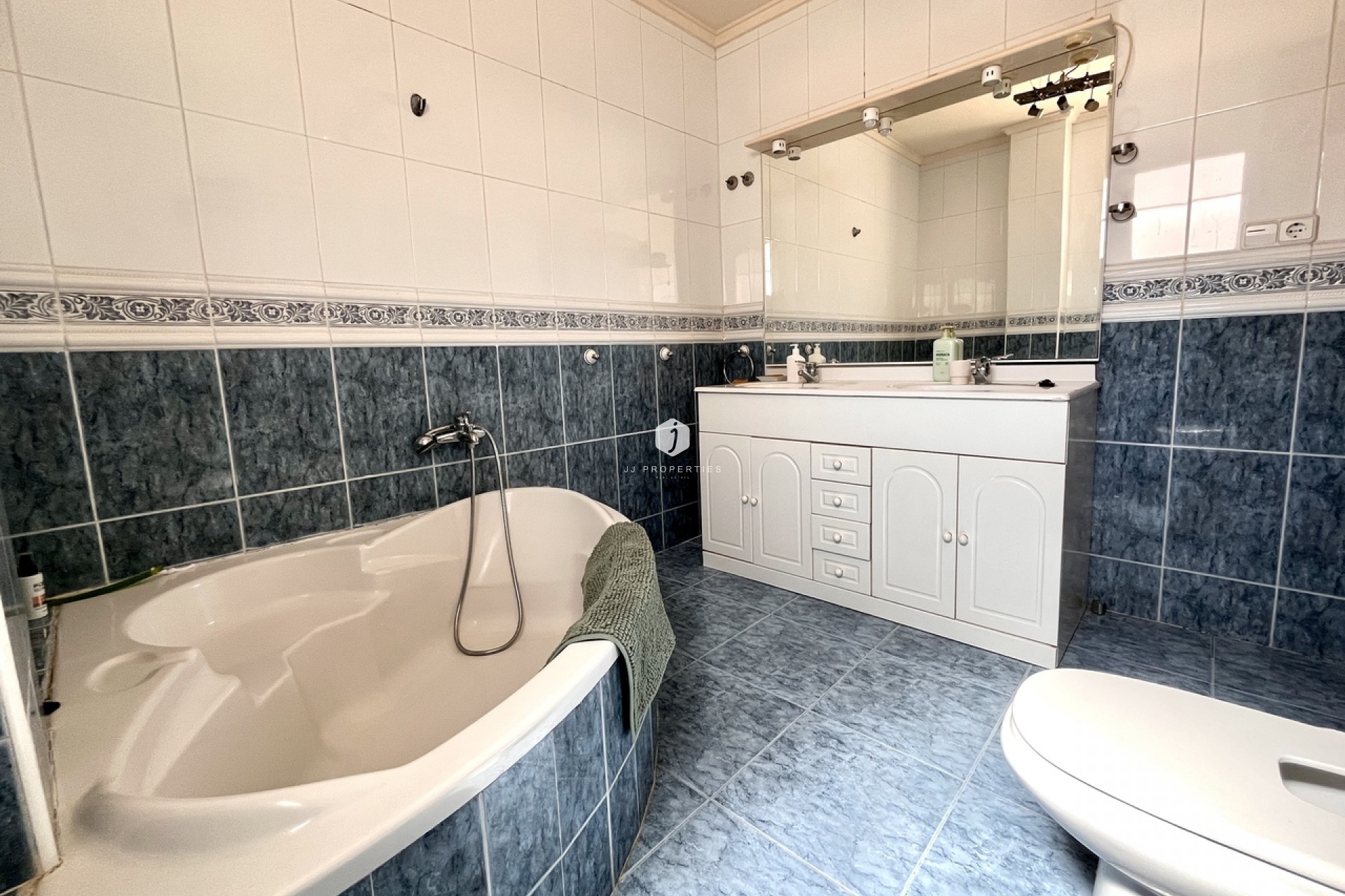 D'occasion - Villa -
La Zenia - Costa Blanca