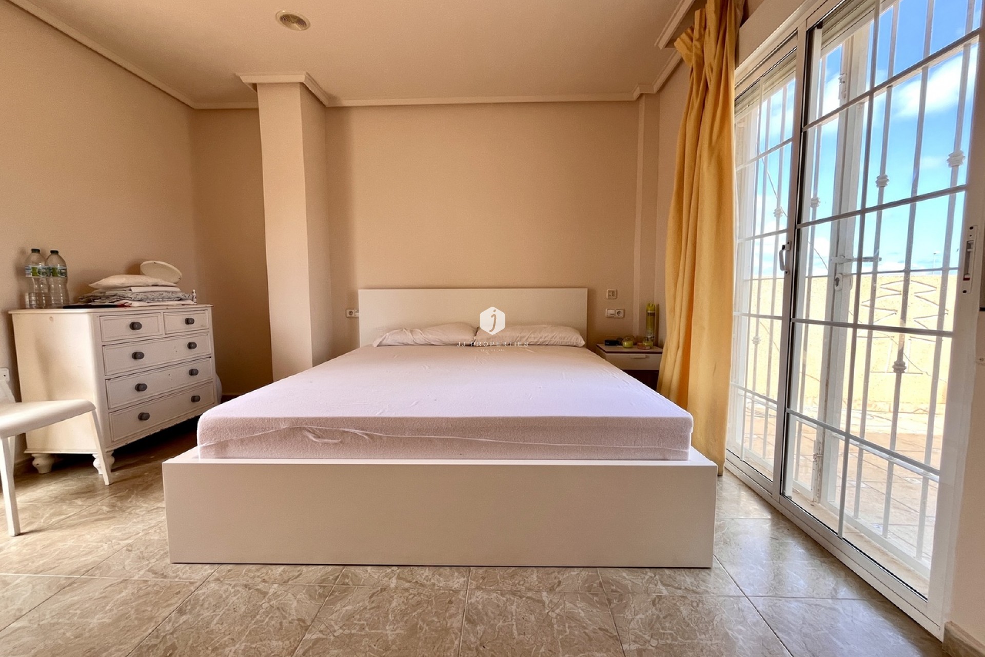 D'occasion - Villa -
La Zenia - Costa Blanca