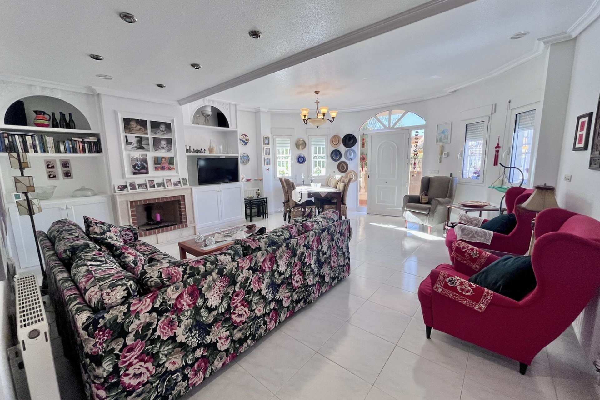 D'occasion - Villa -
La Zenia - Costa Blanca