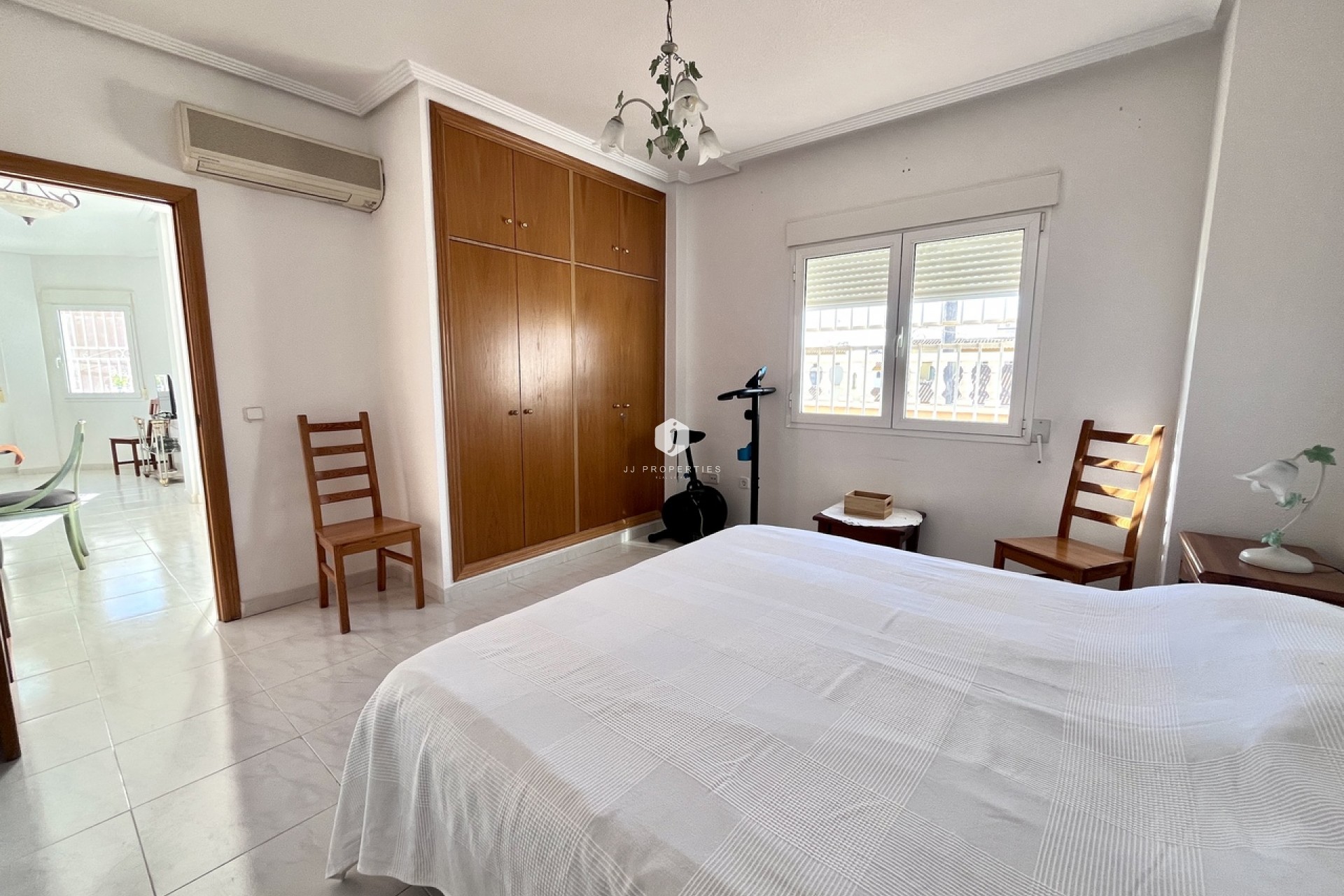 D'occasion - Villa -
La Zenia - Costa Blanca