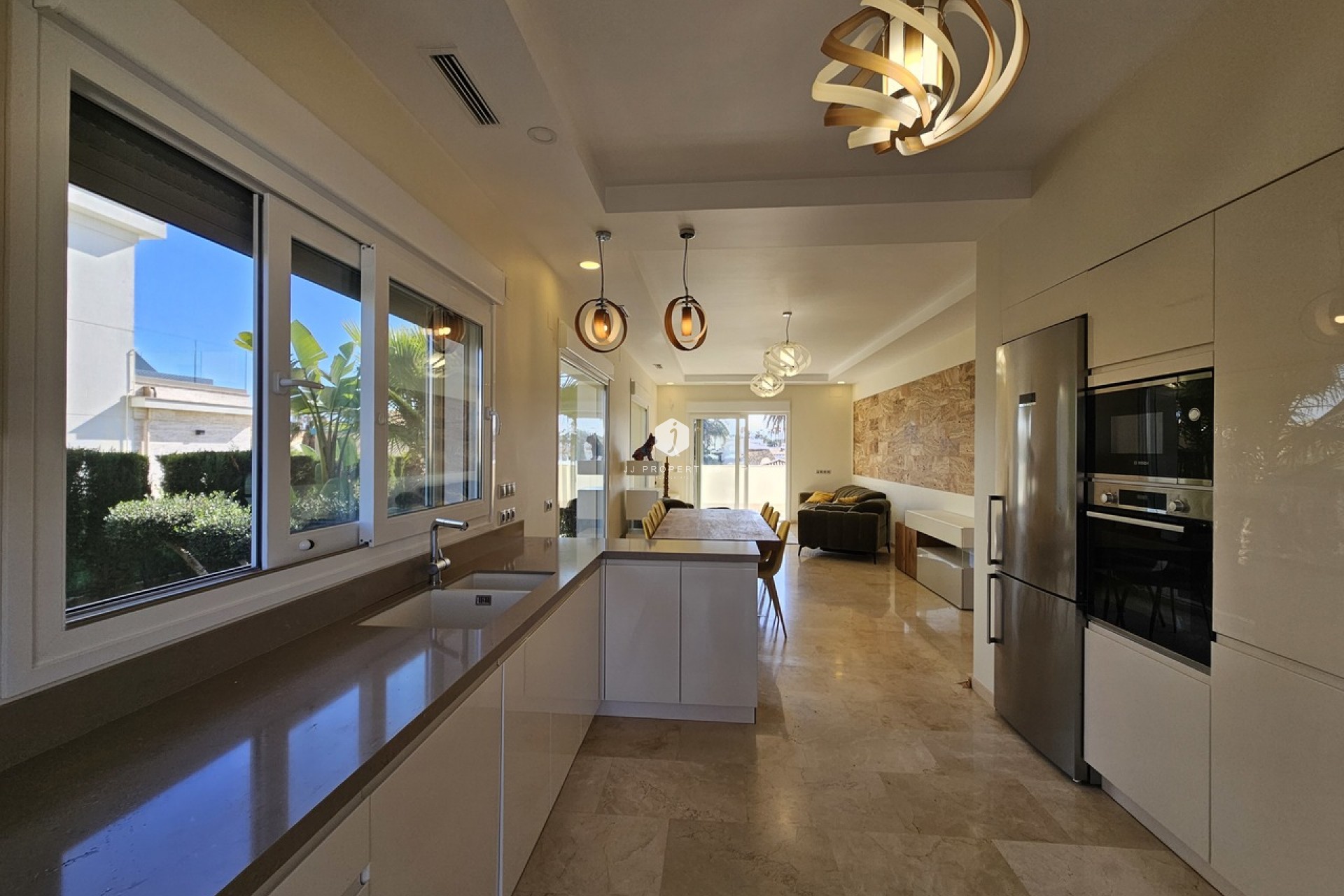 D'occasion - Villa -
La Zenia - Costa Blanca