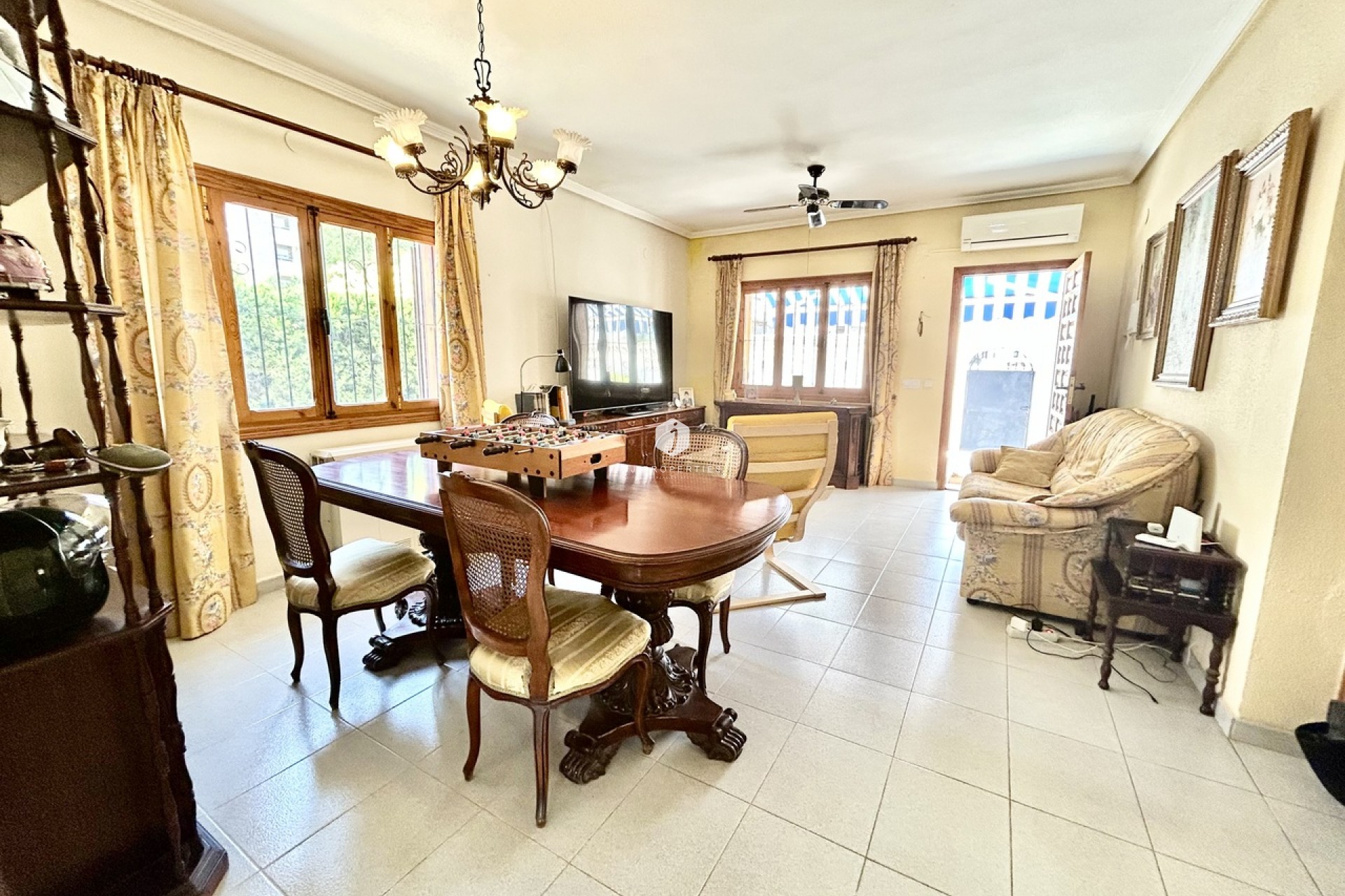 D'occasion - Villa -
La Zenia - Costa Blanca