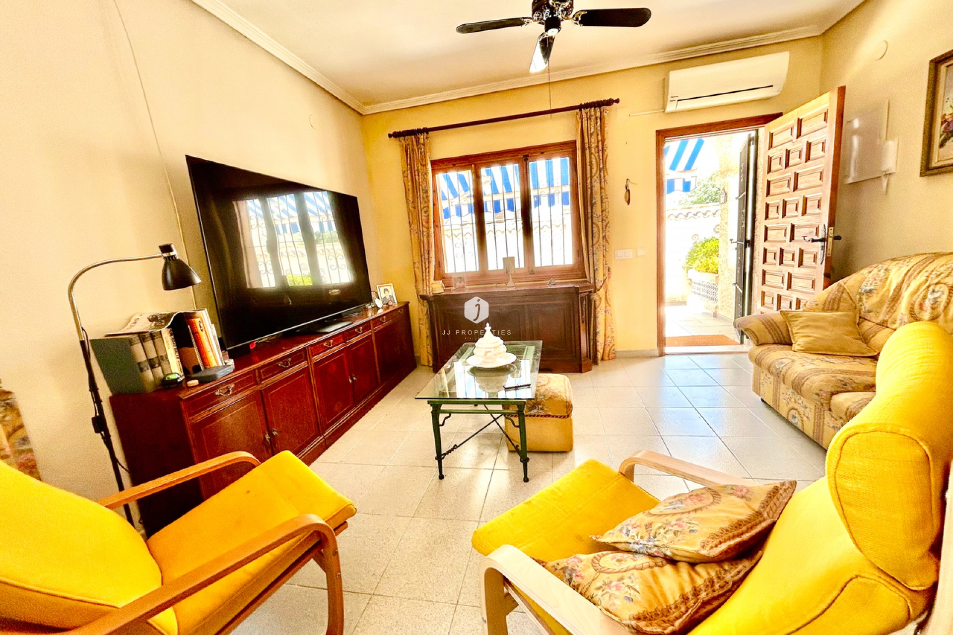 D'occasion - Villa -
La Zenia - Costa Blanca