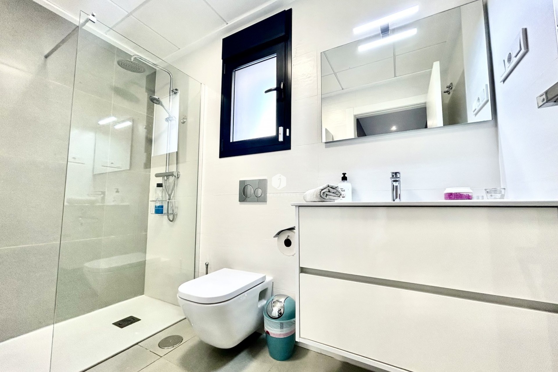 D'occasion - Villa -
Los Balcones - Costa Blanca