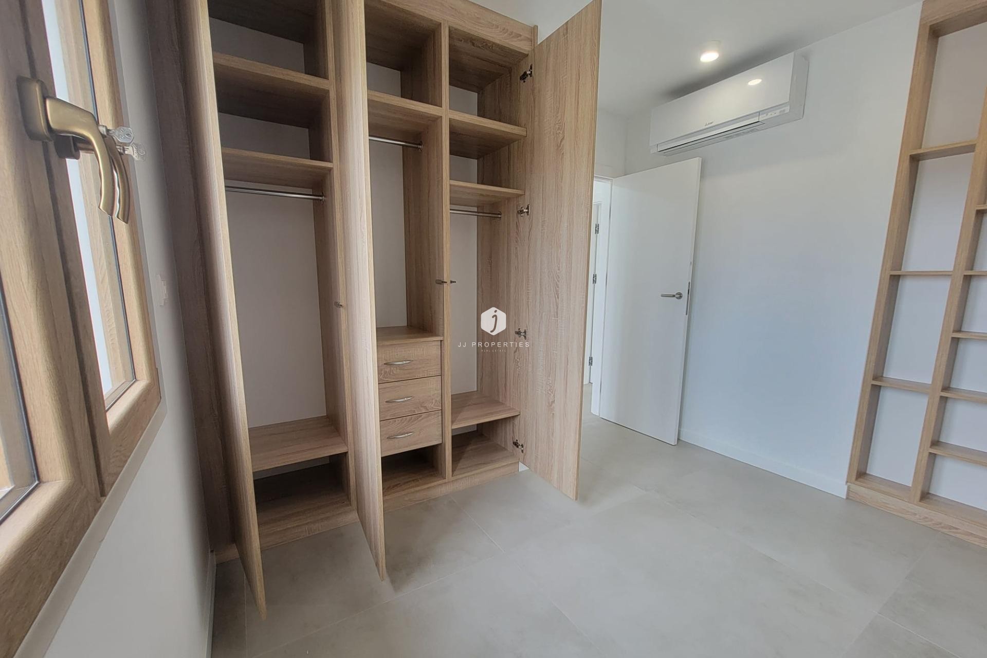 D'occasion - Villa -
Orihuela Costa - Cabo Roig