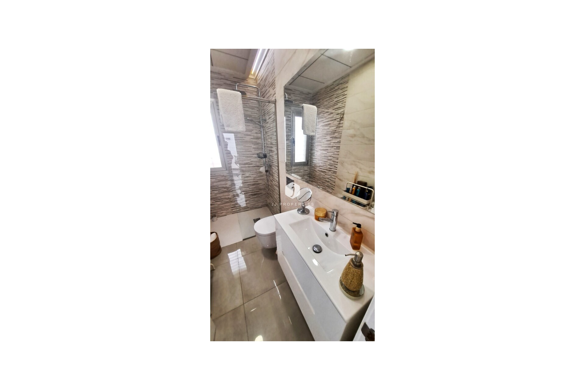 D'occasion - Villa -
Orihuela Costa - Costa Blanca