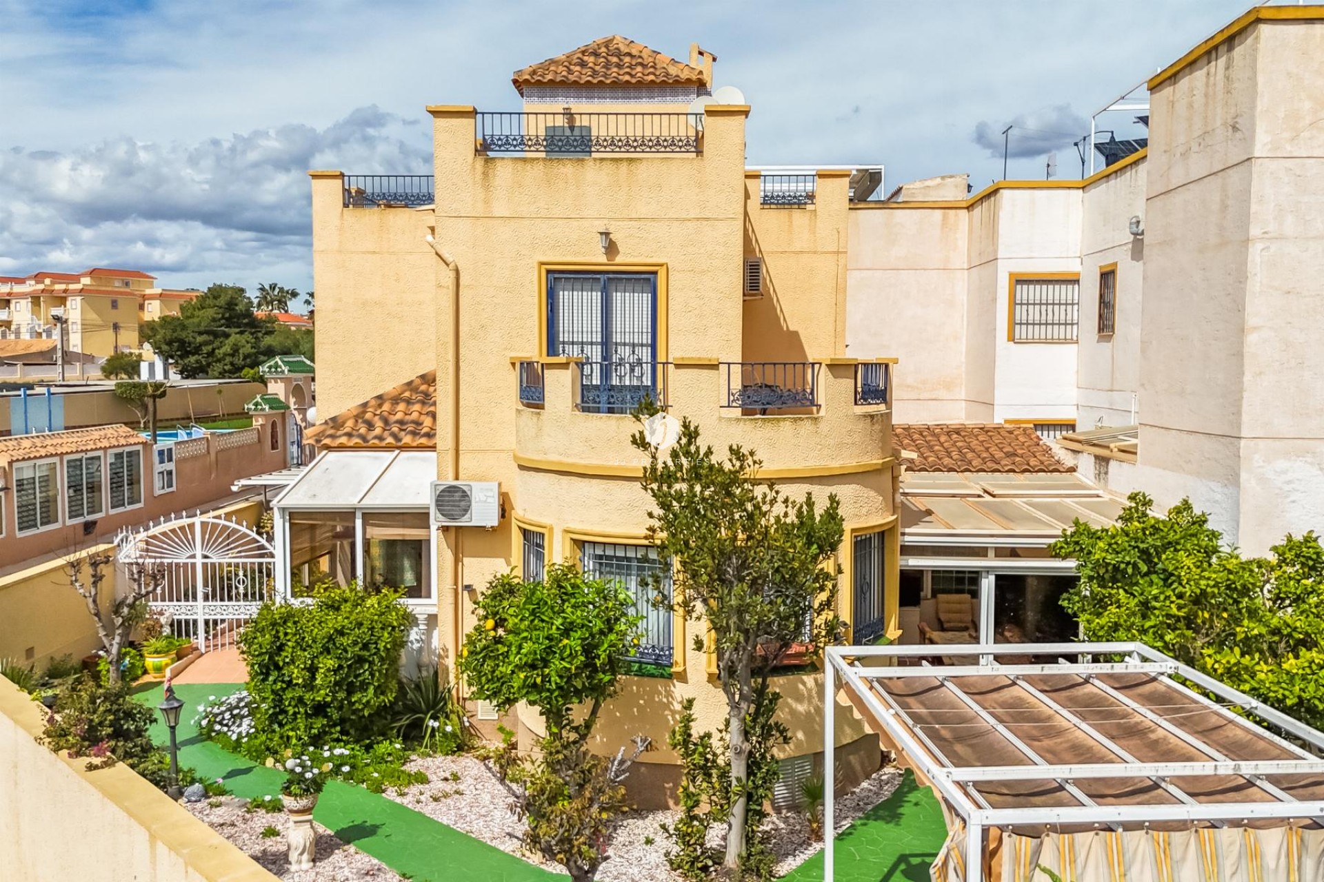 D'occasion - Villa -
Orihuela Costa - Costa Blanca