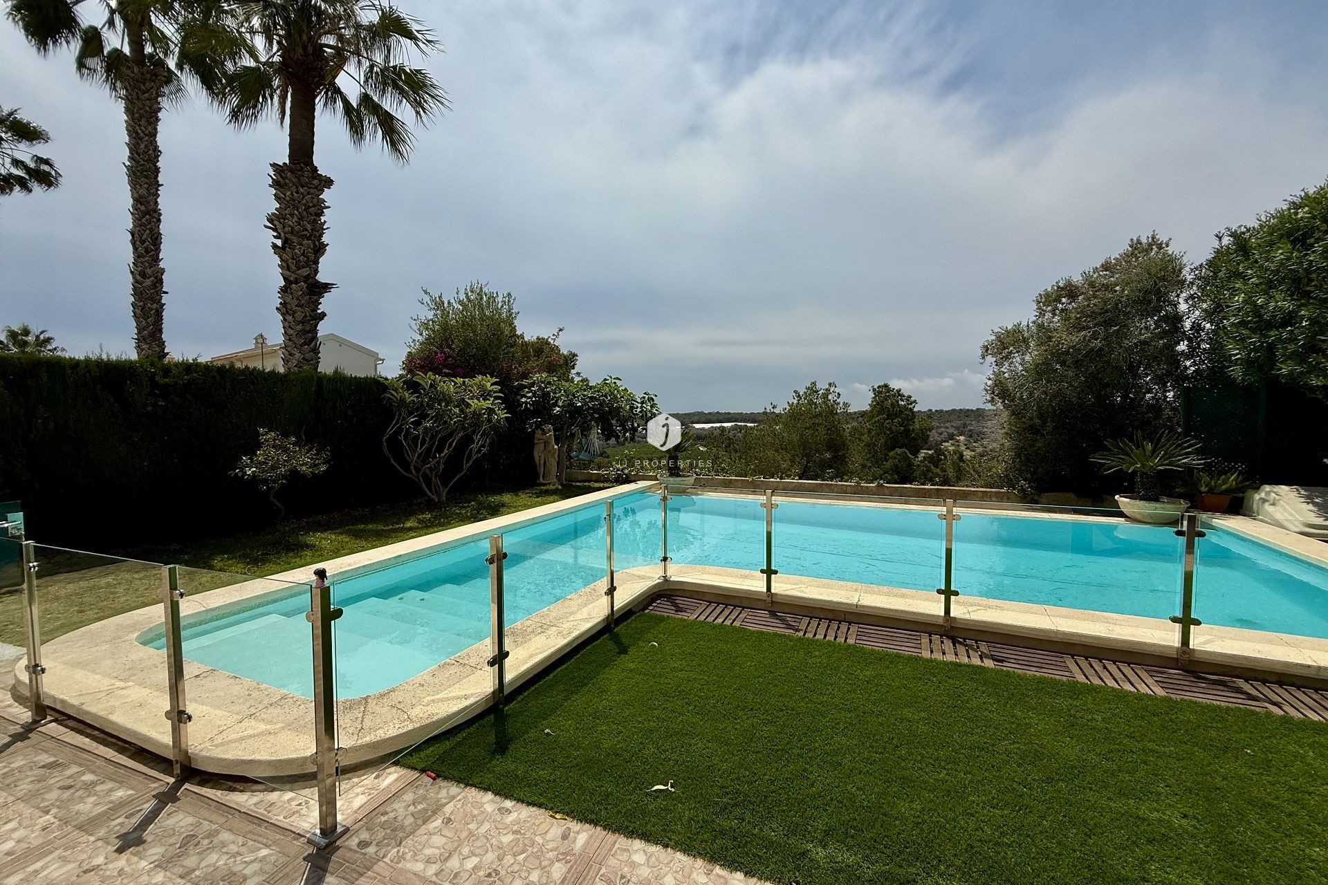 D'occasion - Villa -
Orihuela Costa - Costa Blanca