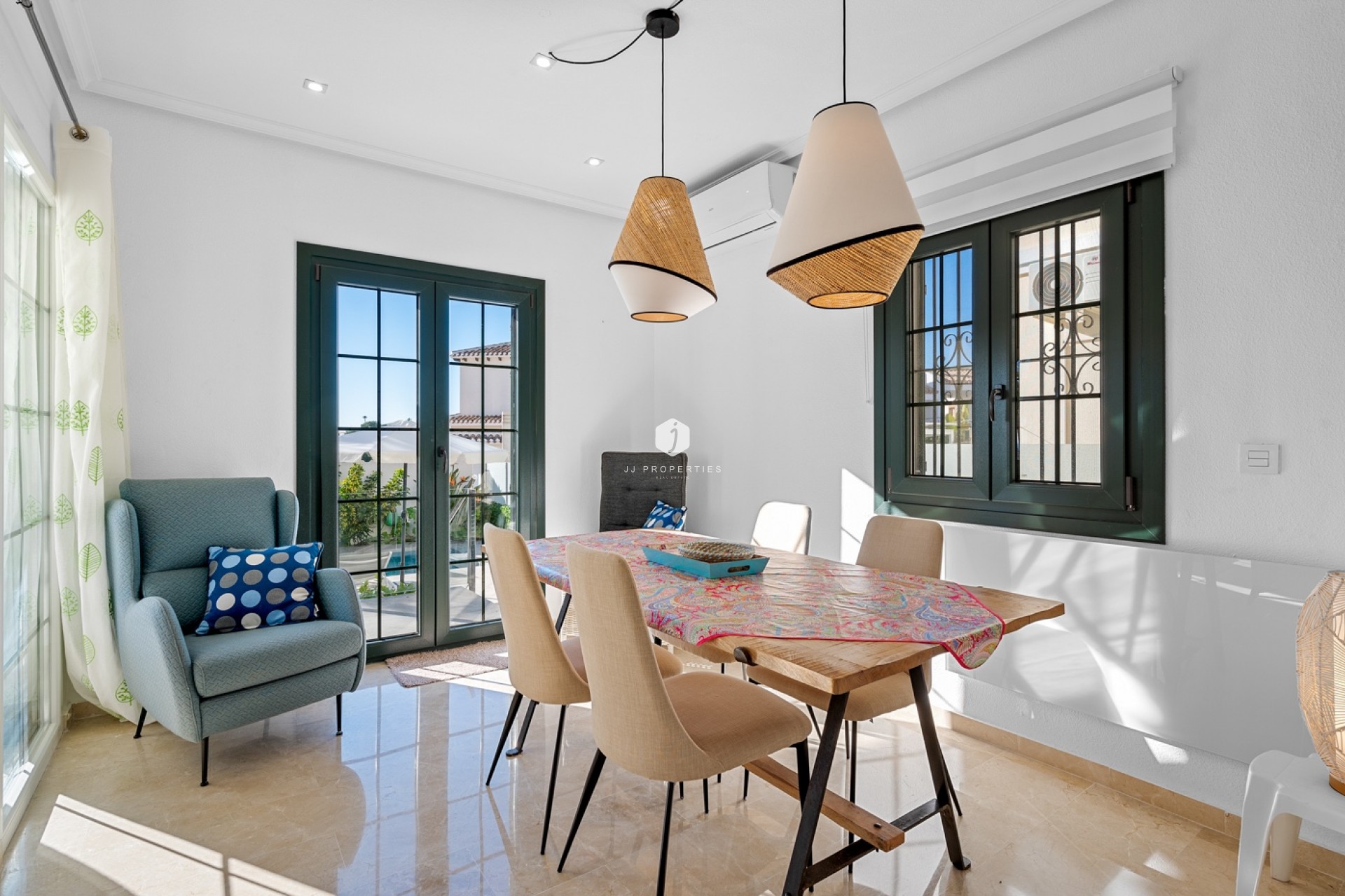 D'occasion - Villa -
Orihuela Costa - Costa Blanca