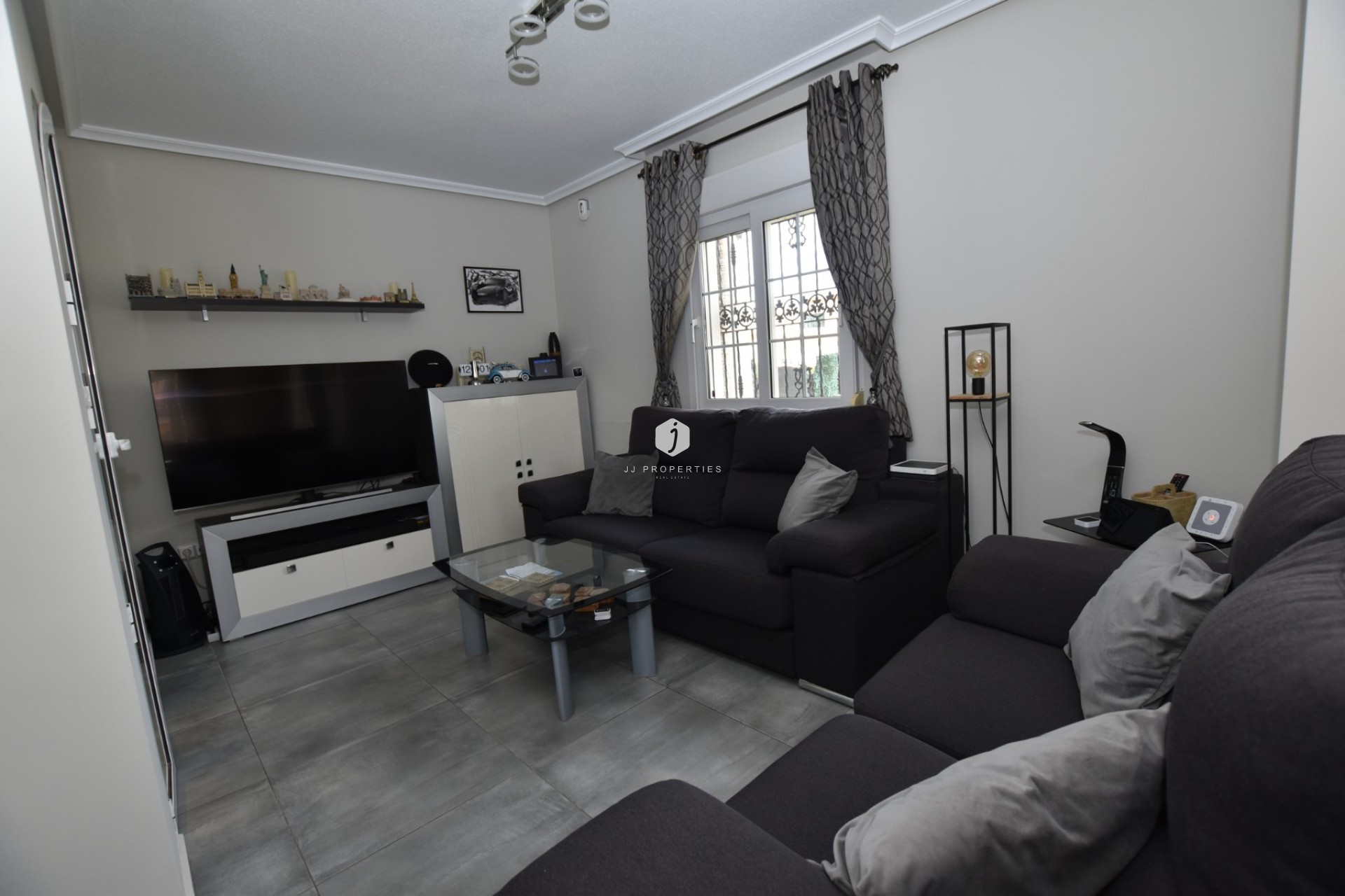 D'occasion - Villa -
Orihuela Costa - Costa Blanca