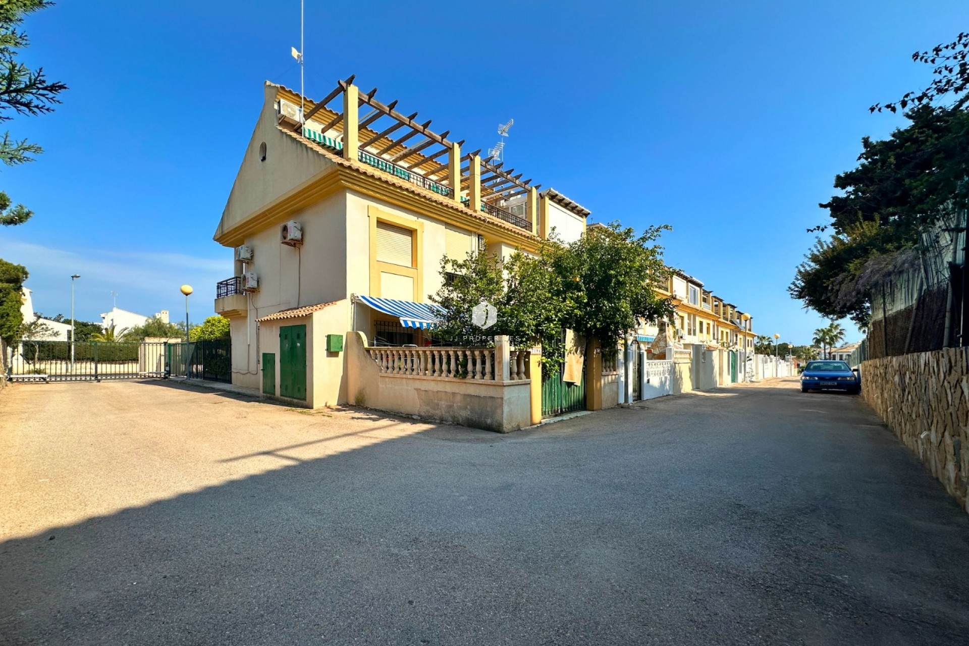 D'occasion - Villa -
Orihuela Costa - Costa Blanca