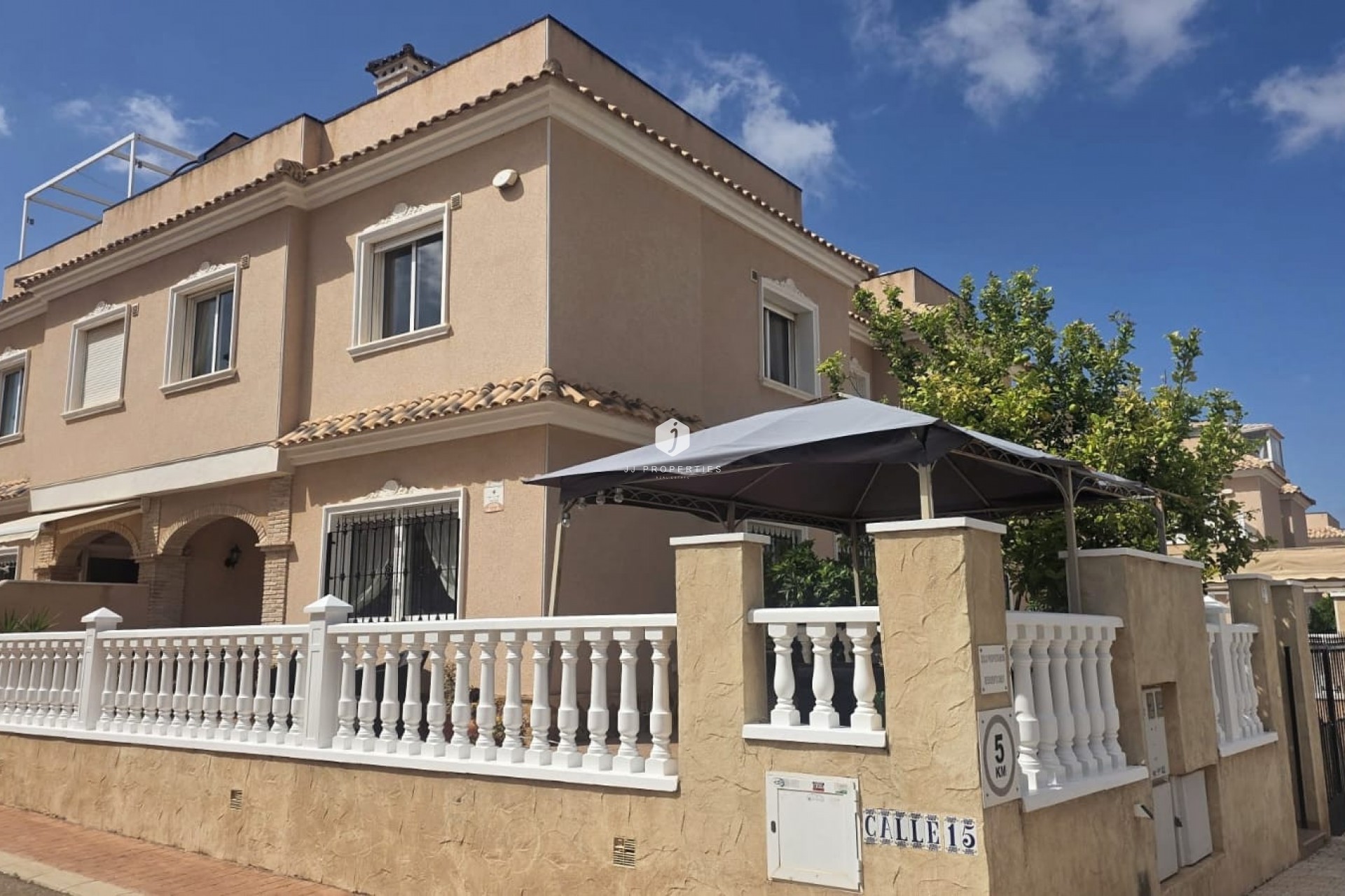 D'occasion - Villa -
Orihuela Costa - Costa Blanca