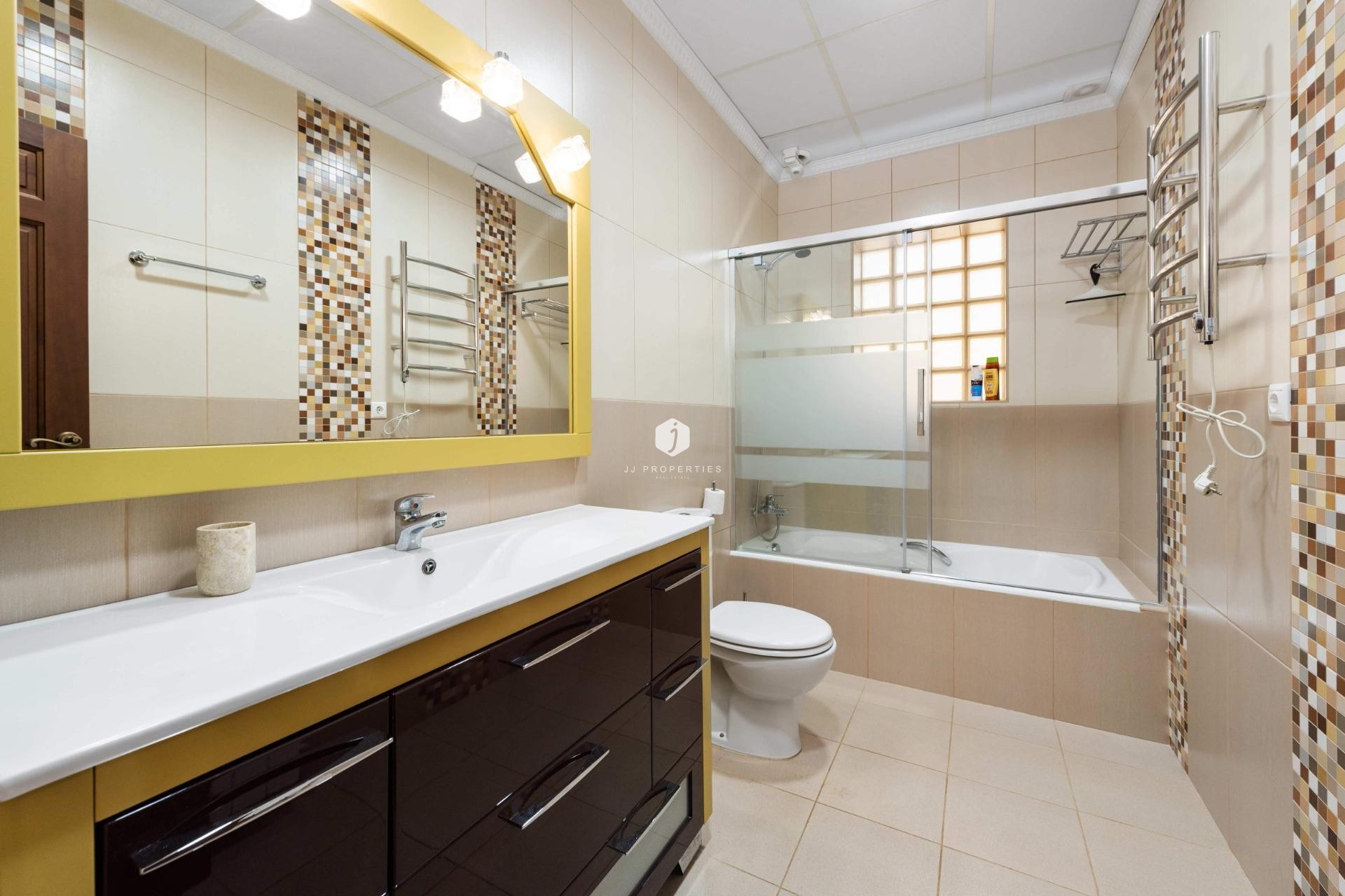 D'occasion - Villa -
Orihuela Costa - Costa Blanca
