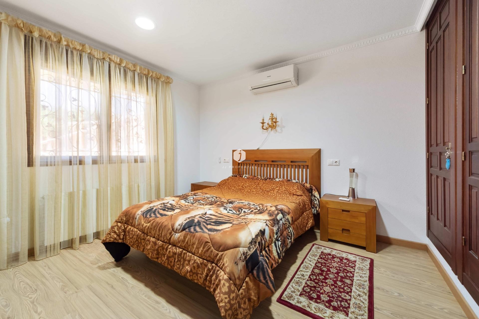 D'occasion - Villa -
Orihuela Costa - Costa Blanca