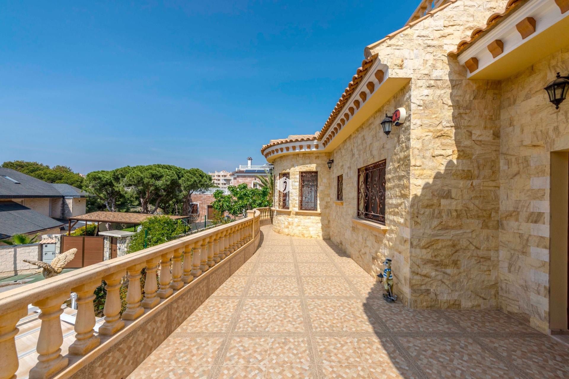 D'occasion - Villa -
Orihuela Costa - Costa Blanca