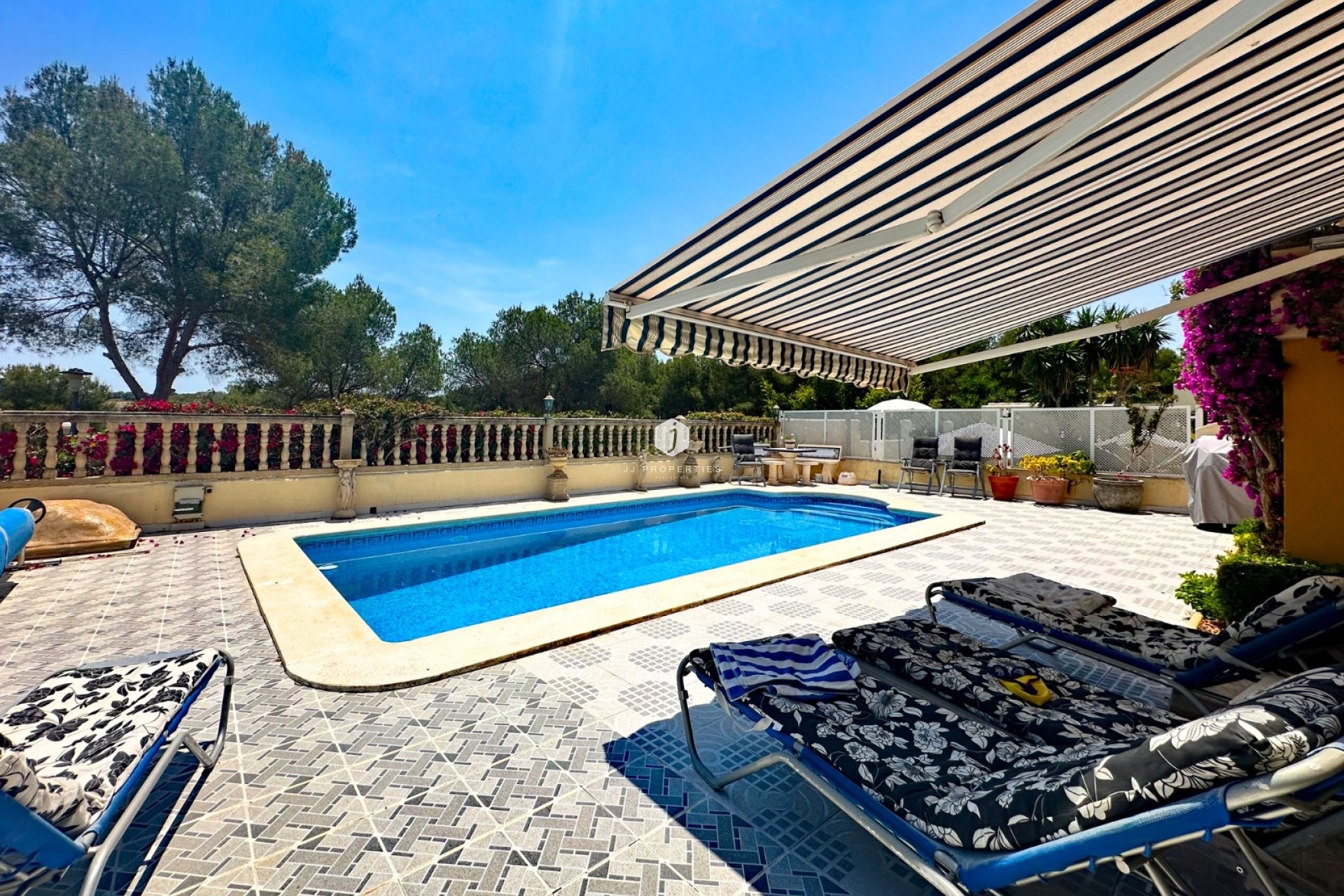 D'occasion - Villa -
Orihuela Costa - Costa Blanca