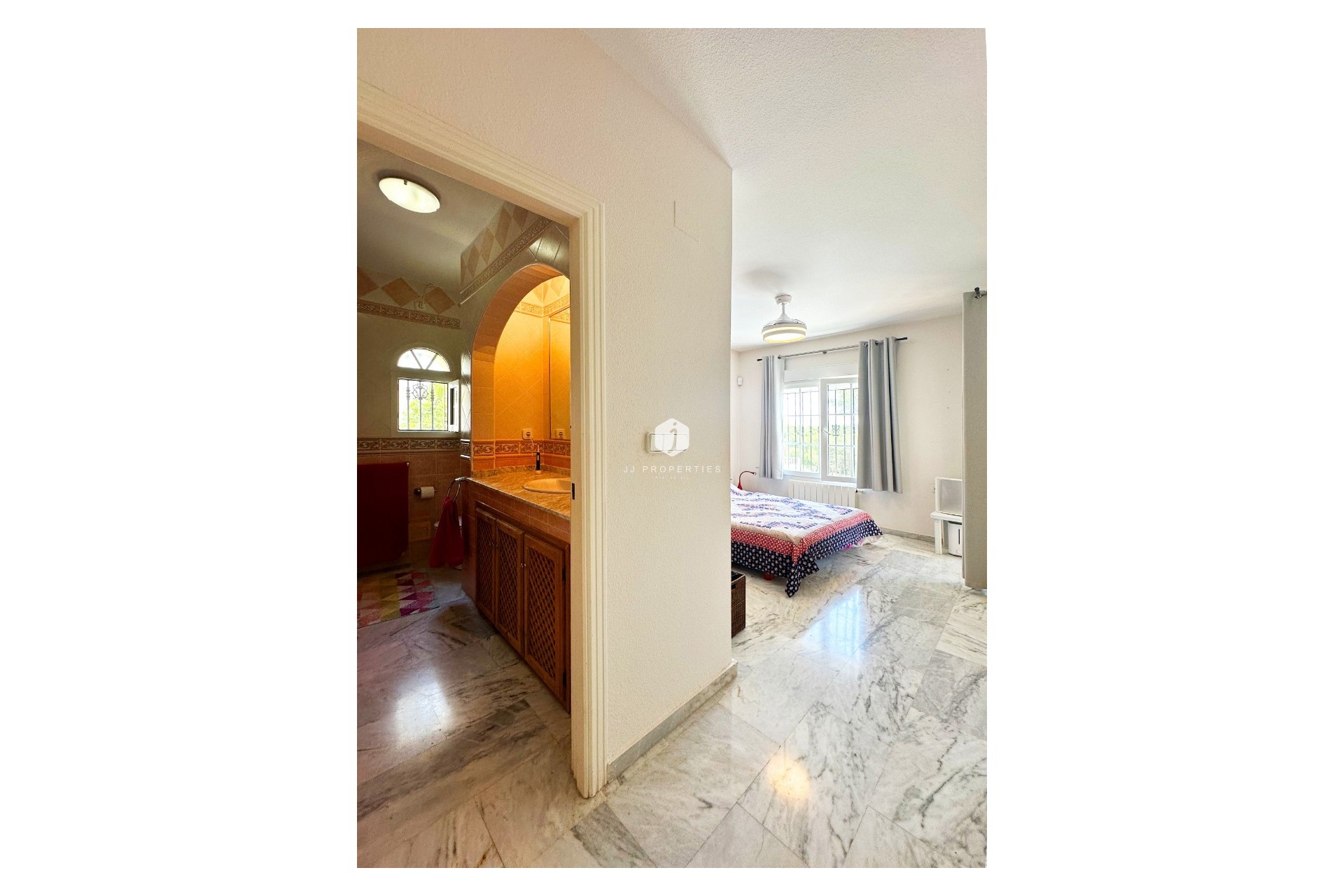 D'occasion - Villa -
Orihuela Costa - Costa Blanca