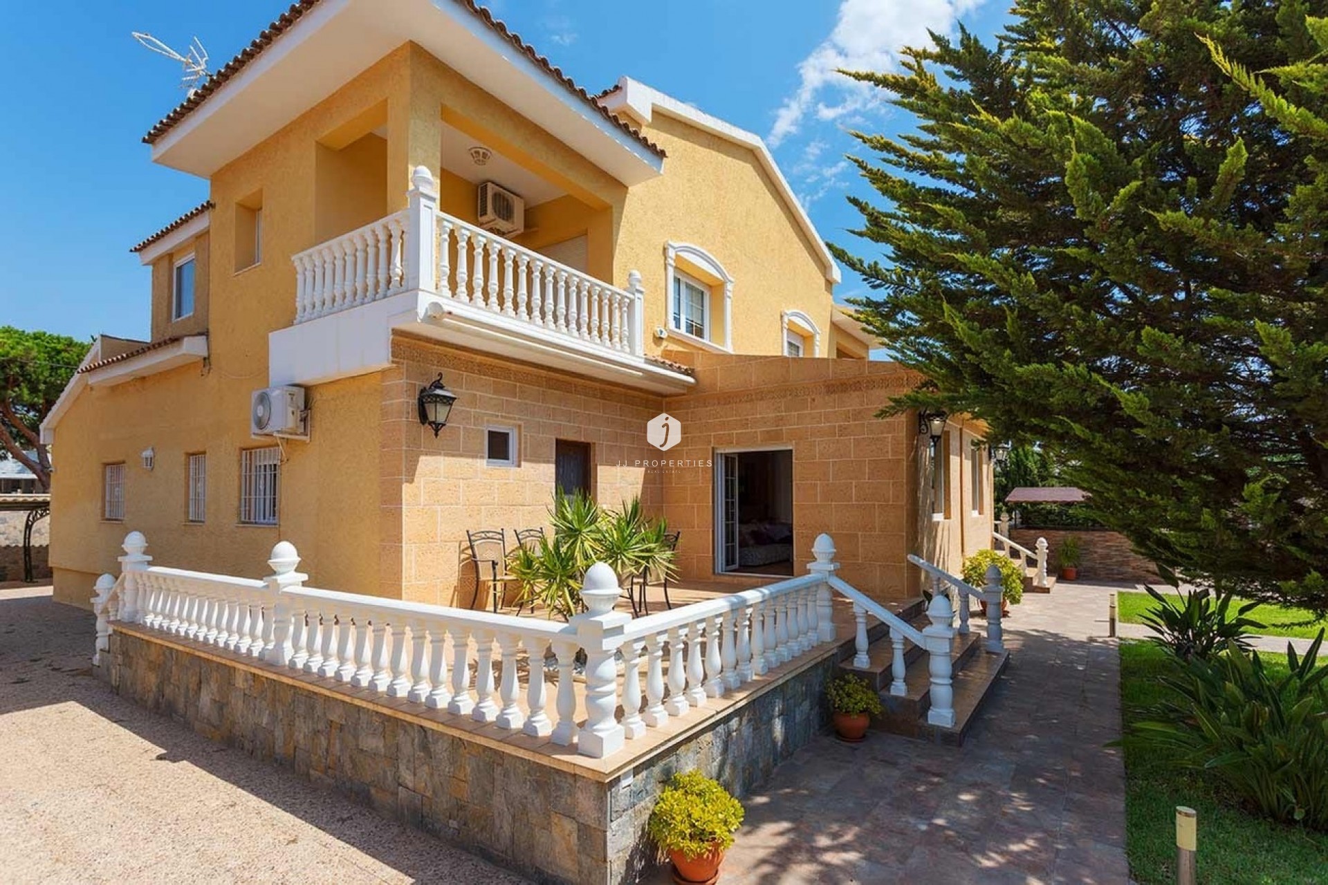 D'occasion - Villa -
Orihuela Costa - Costa Blanca