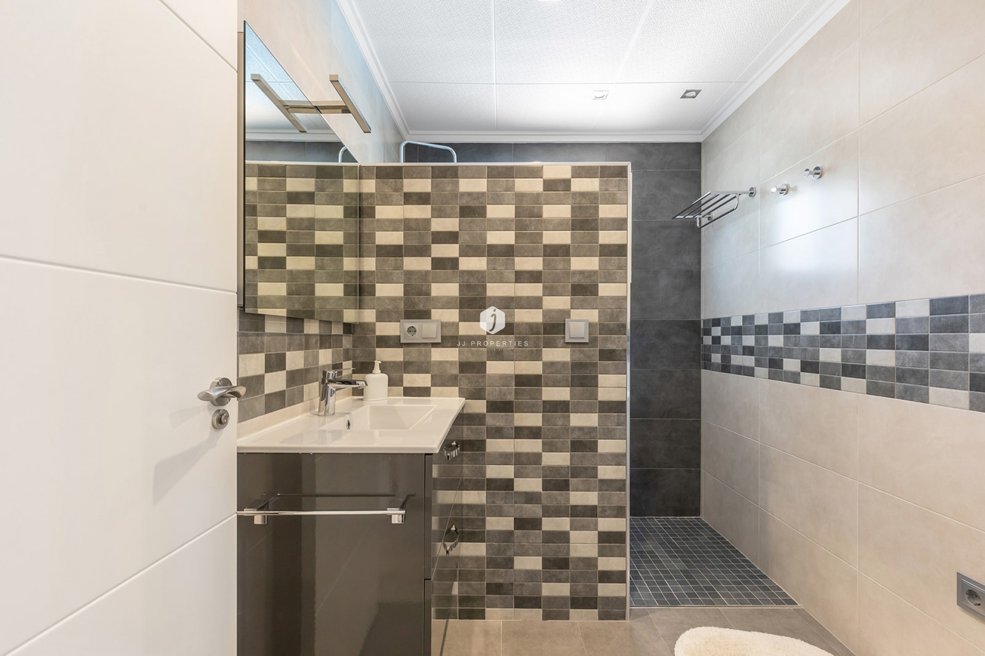 D'occasion - Villa -
Orihuela Costa - Costa Blanca