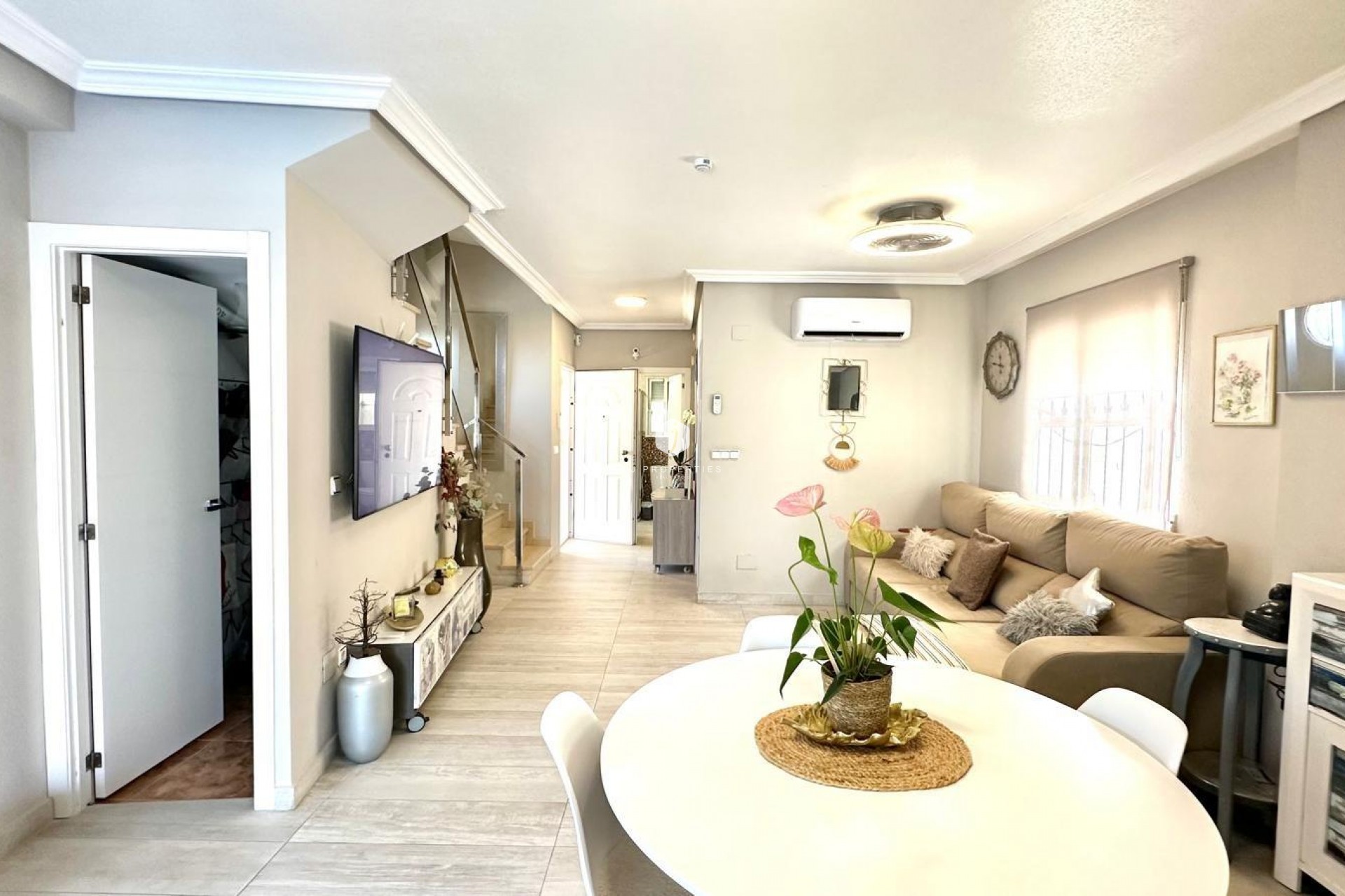 D'occasion - Villa -
Orihuela Costa - La Regia