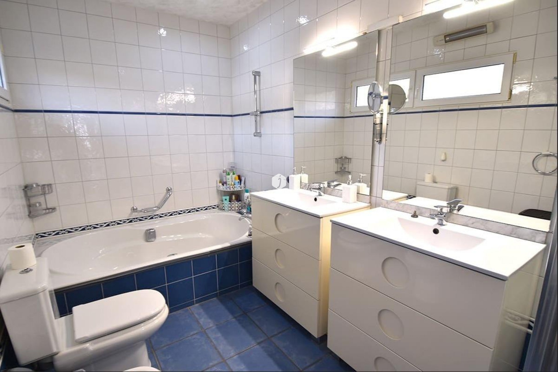 D'occasion - Villa -
Orihuela Costa - La Zenia