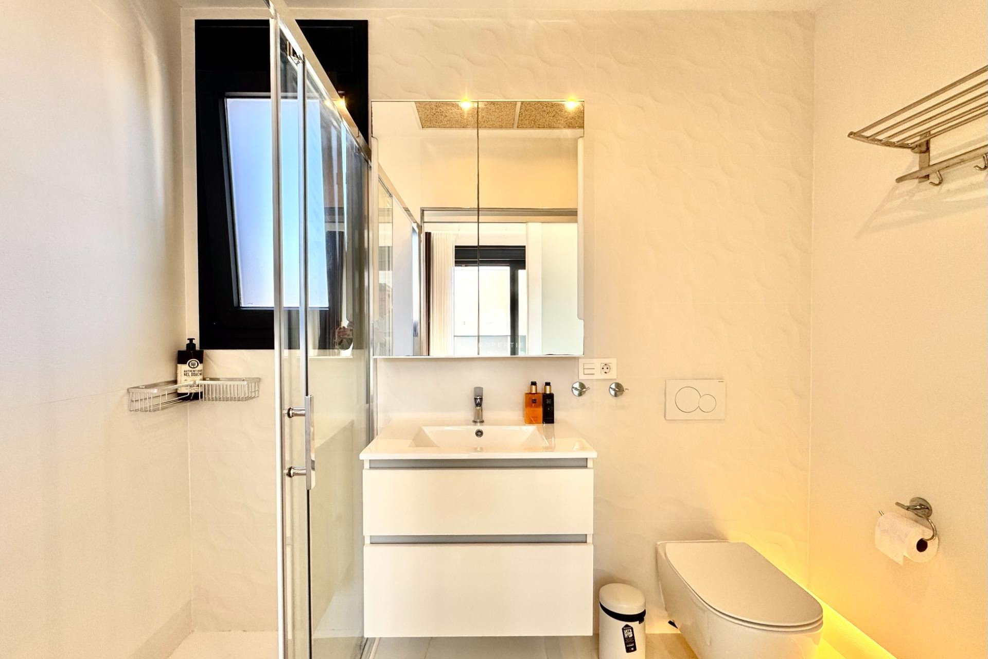 D'occasion - Villa -
Orihuela Costa - Lomas de Cabo Roig