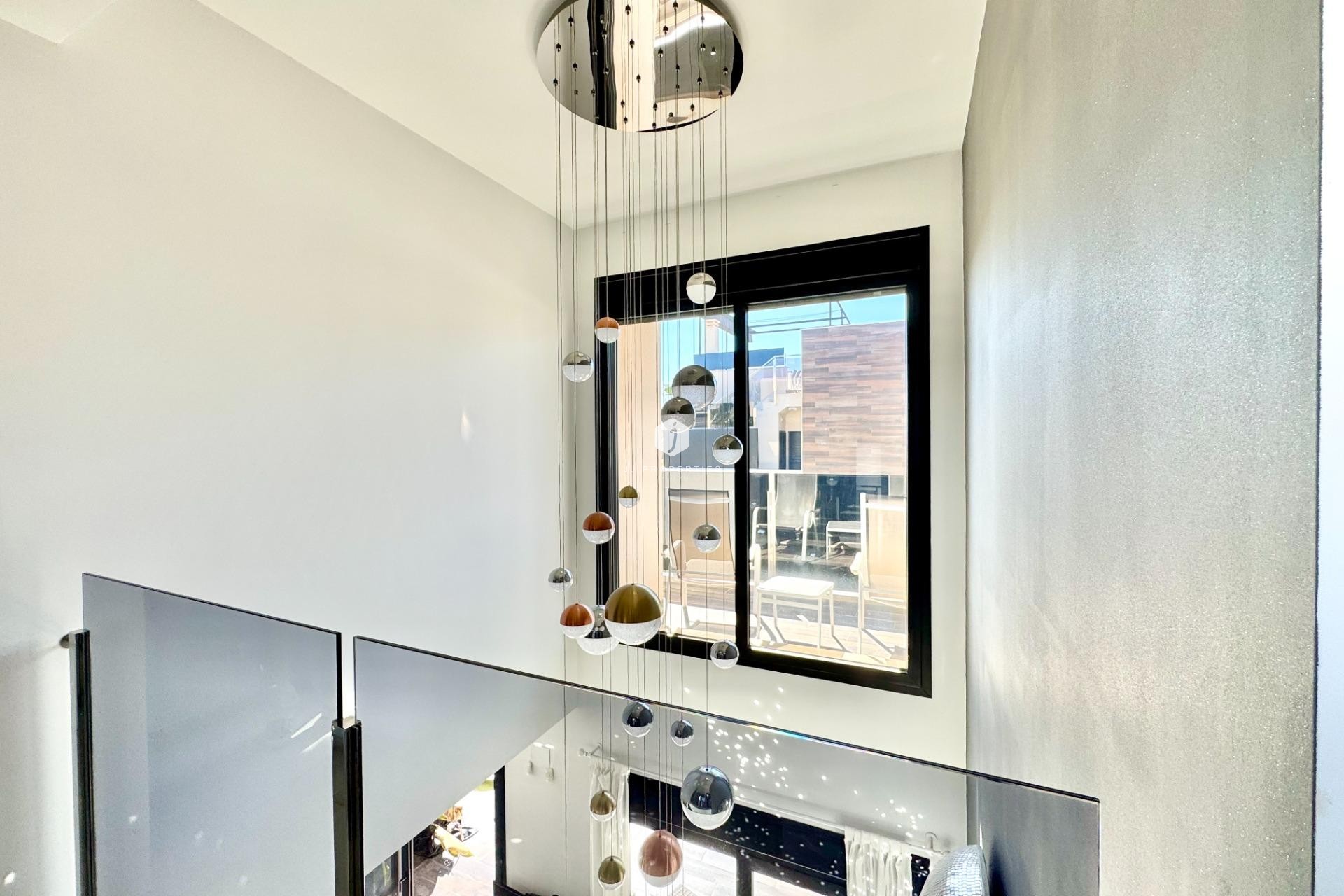 D'occasion - Villa -
Orihuela Costa - Lomas de Cabo Roig