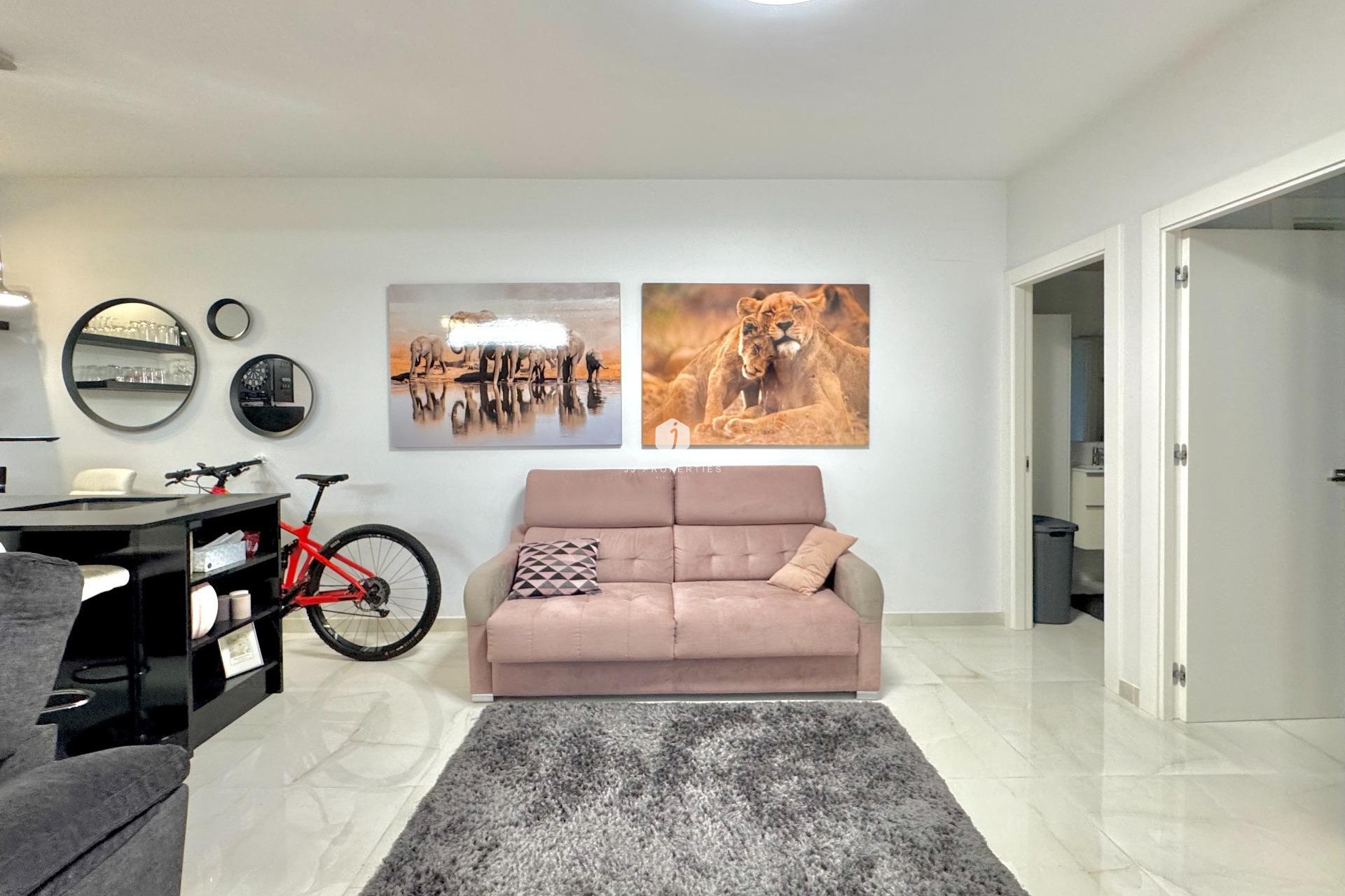 D'occasion - Villa -
Orihuela Costa - Lomas de Cabo Roig