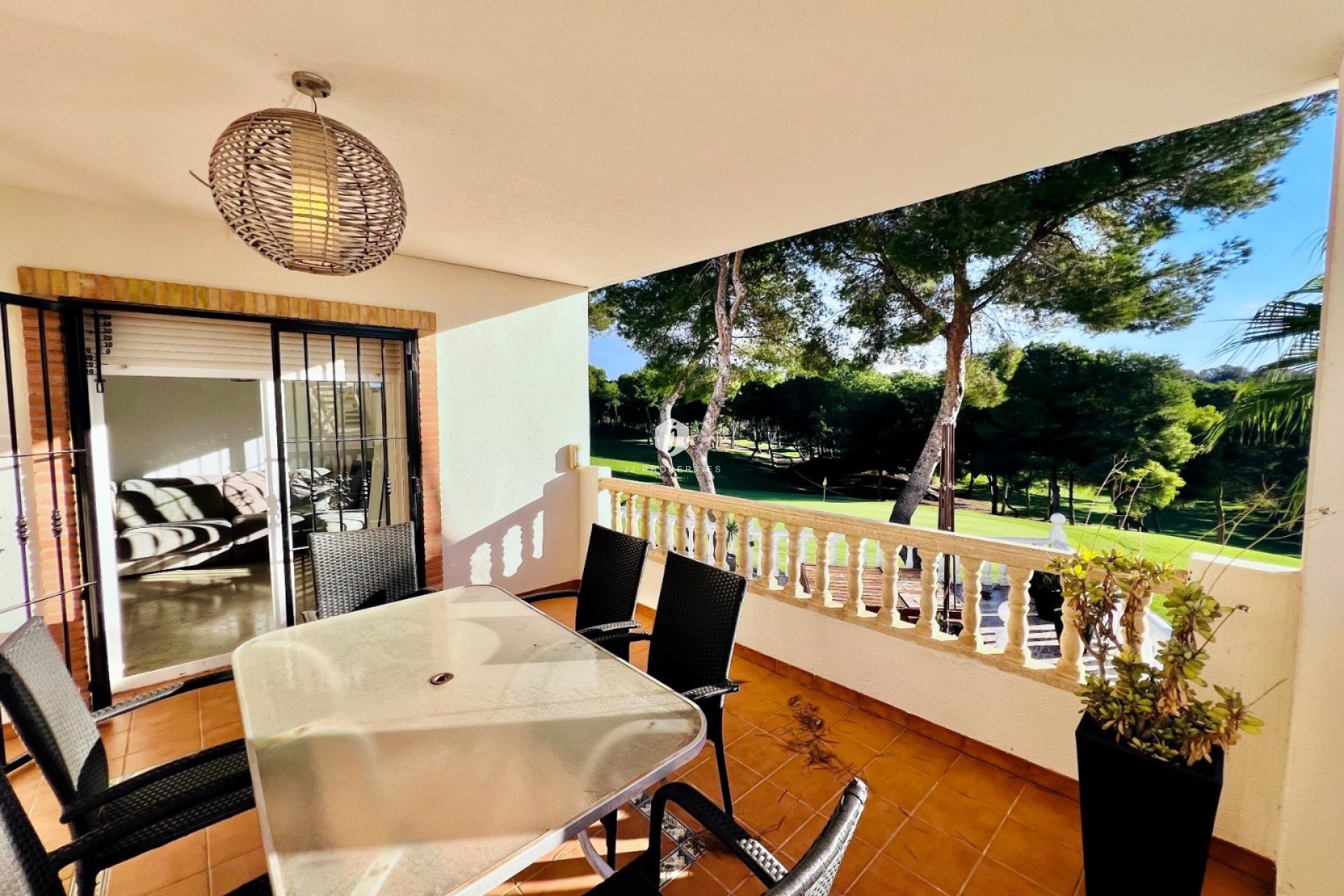 D'occasion - Villa -
Orihuela Costa - Lomas De Campoamor-las Ramblas