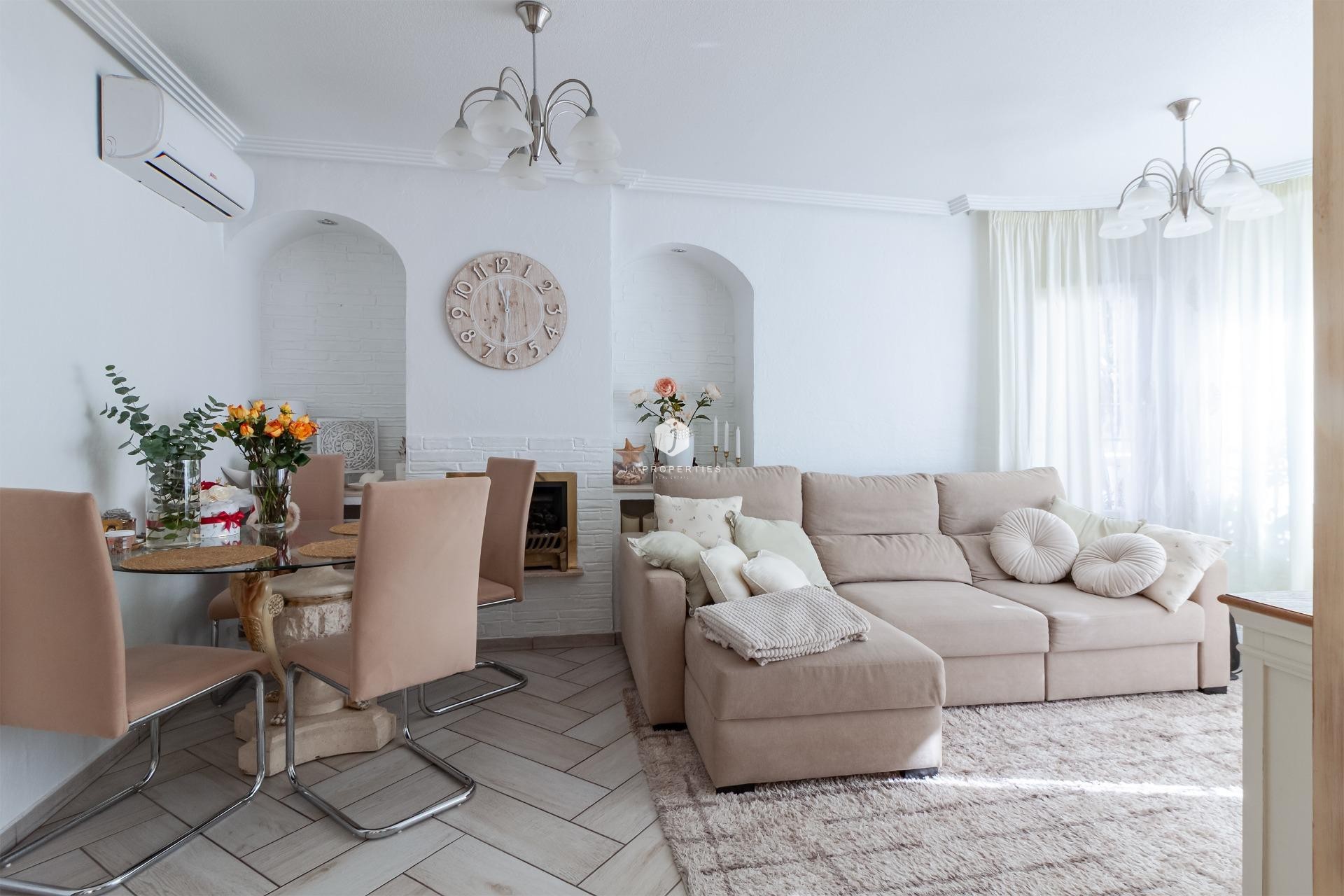 D'occasion - Villa -
Orihuela Costa - Los Almendros-la Florida