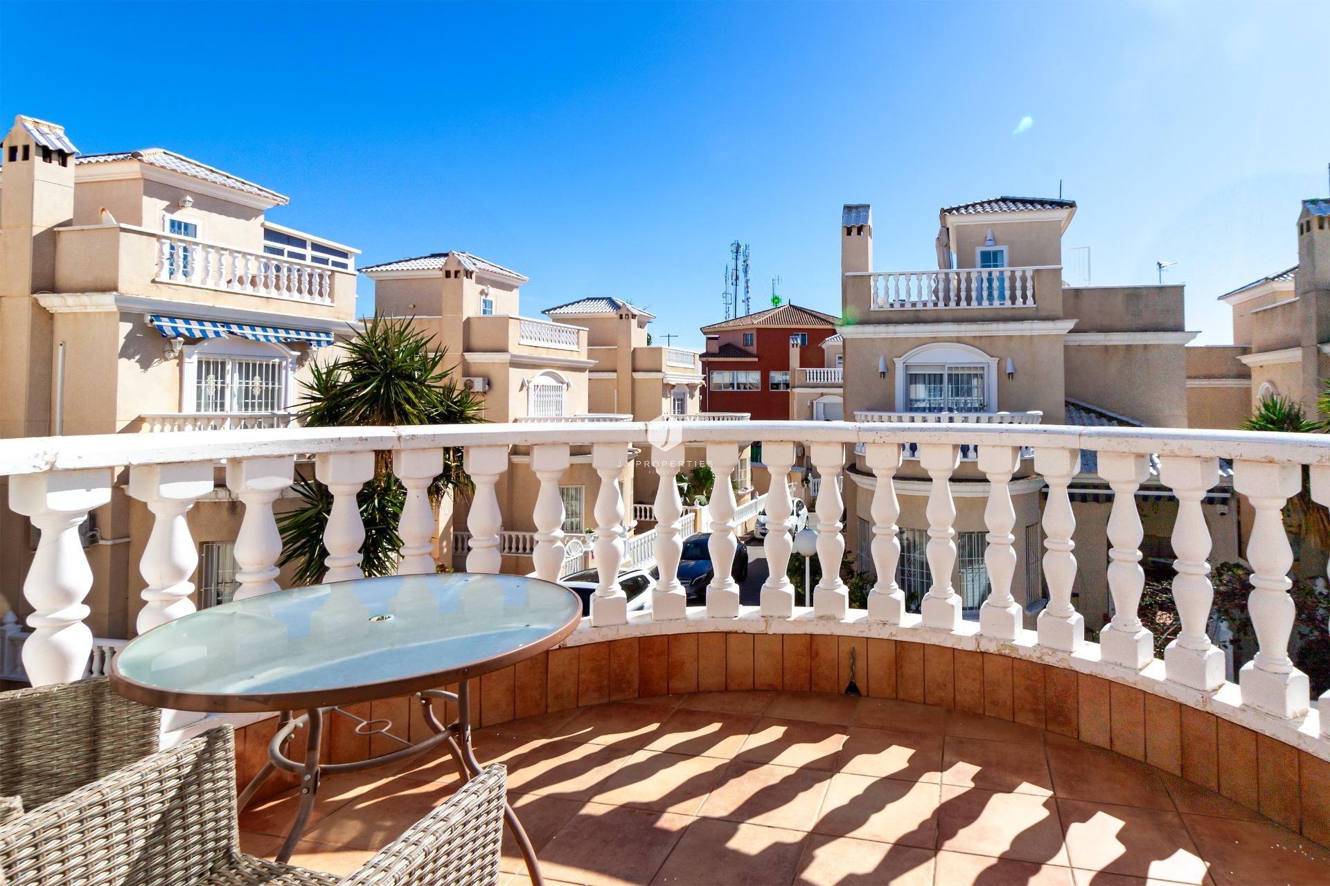 D'occasion - Villa -
Orihuela Costa - Los Almendros-la Florida