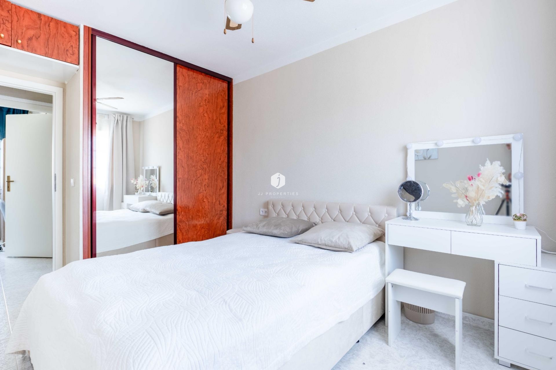 D'occasion - Villa -
Orihuela Costa - Punta Prima