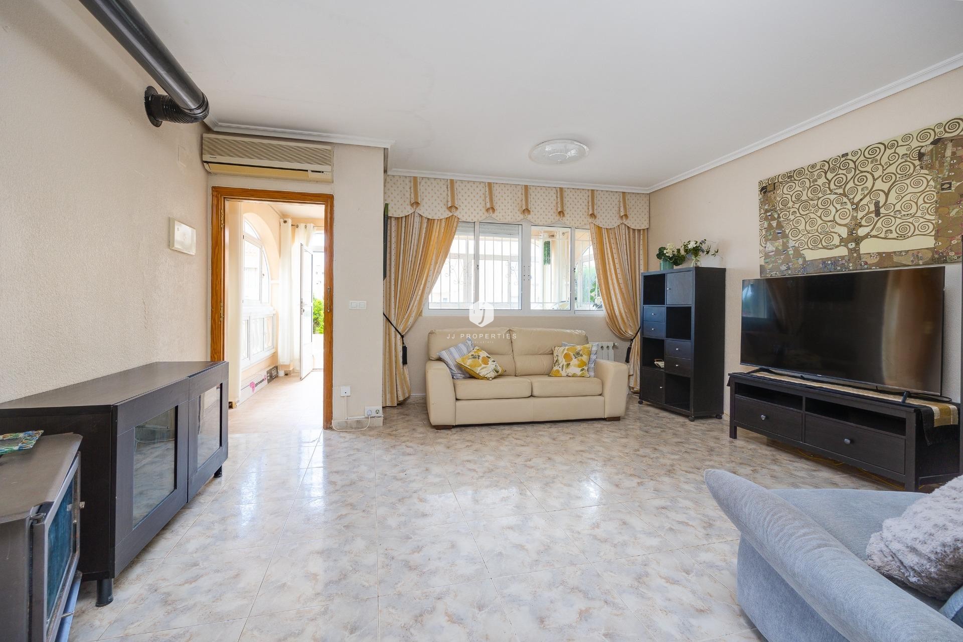 D'occasion - Villa -
Orihuela Costa - Villamartín-las Filipinas