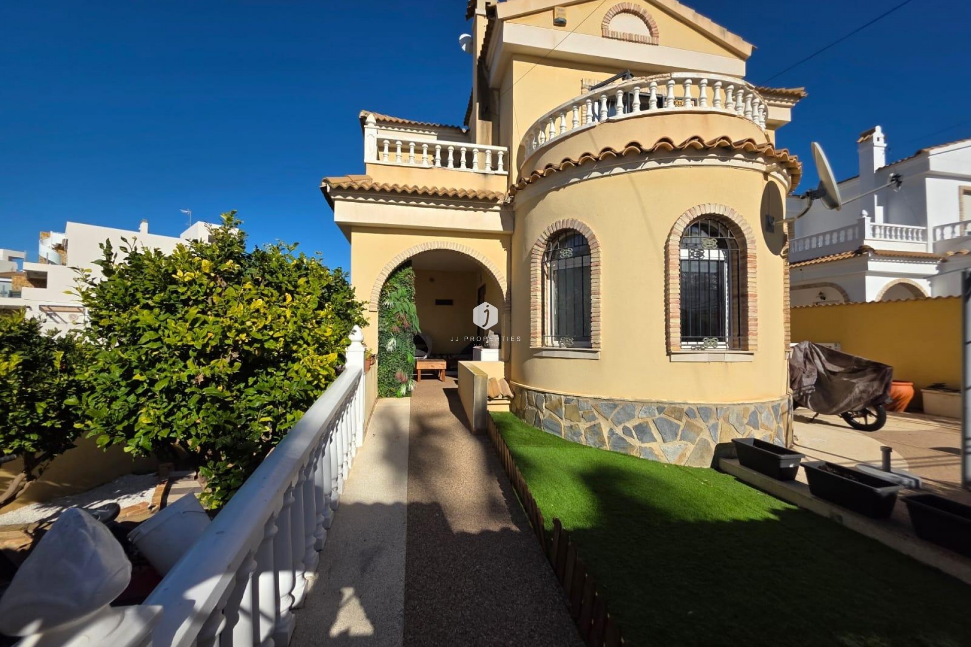 D'occasion - Villa -
Orihuela Costa - Villamartín-las Filipinas