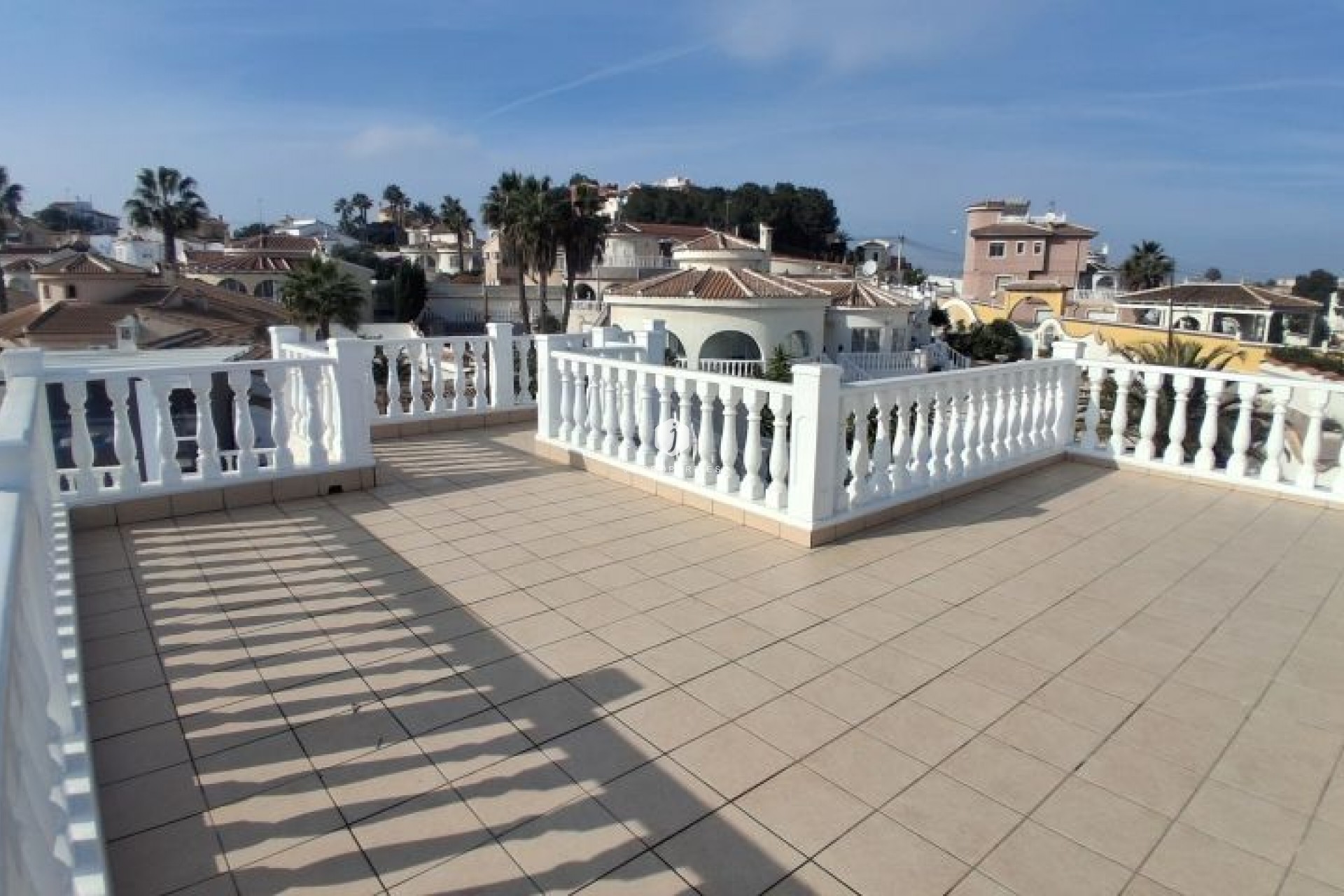 D'occasion - Villa -
Rojales - Inland