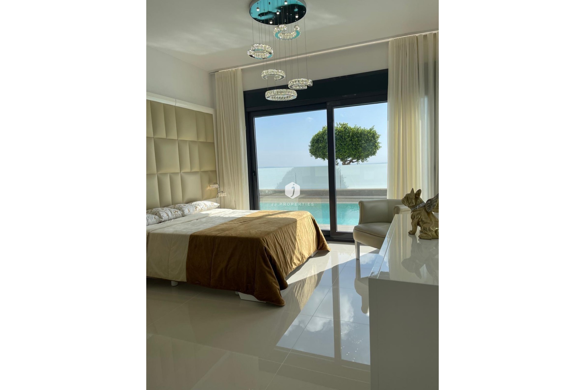 D'occasion - Villa -
San Miguel de Salinas - Altos De San Miguel