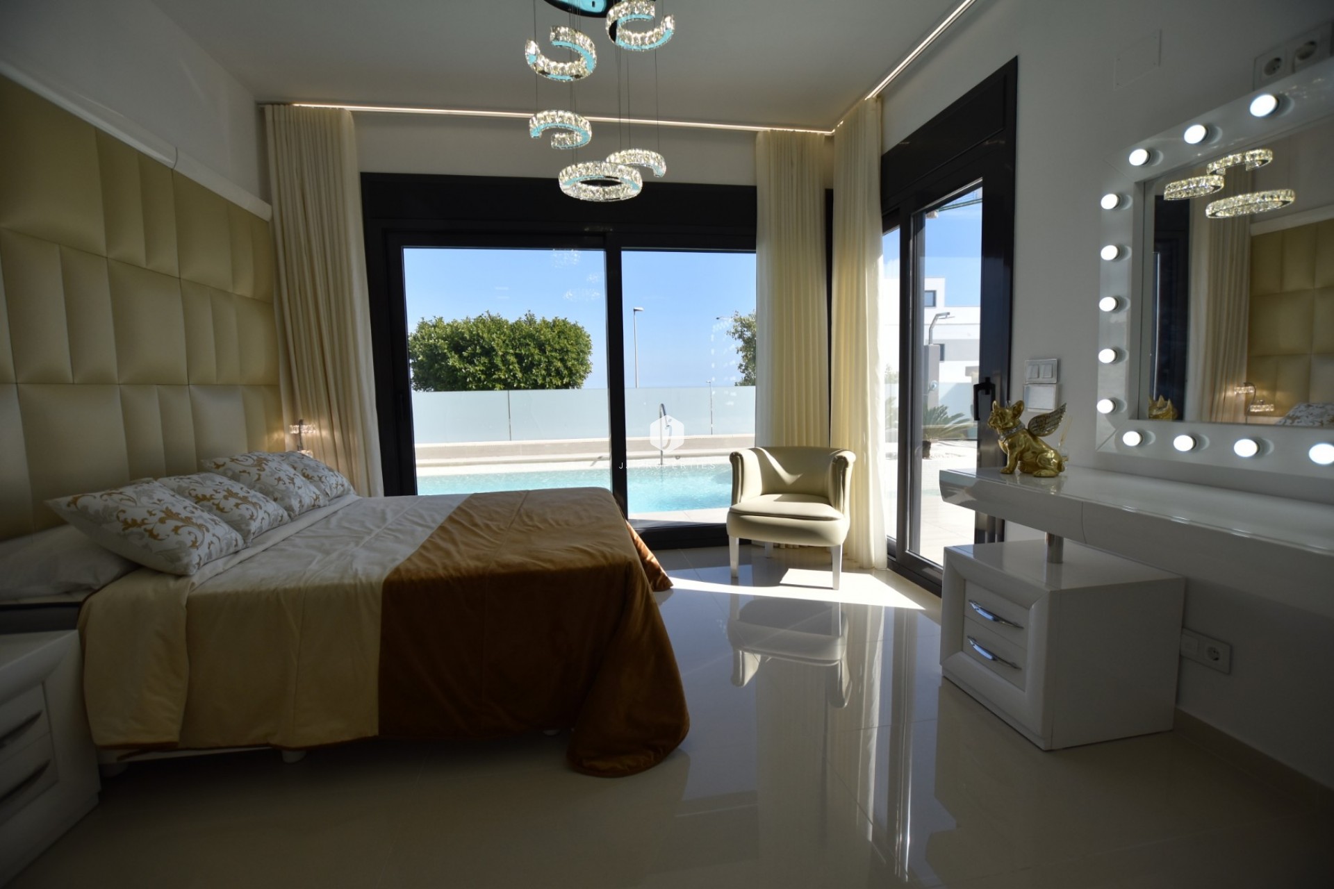 D'occasion - Villa -
San Miguel de Salinas - Inland