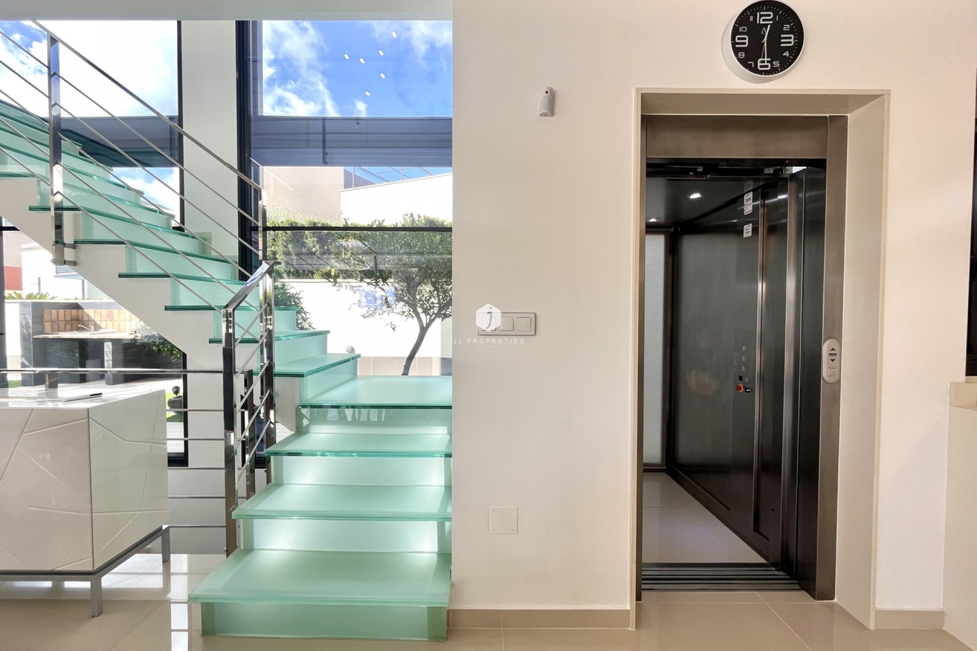 D'occasion - Villa -
San Miguel de Salinas - Inland