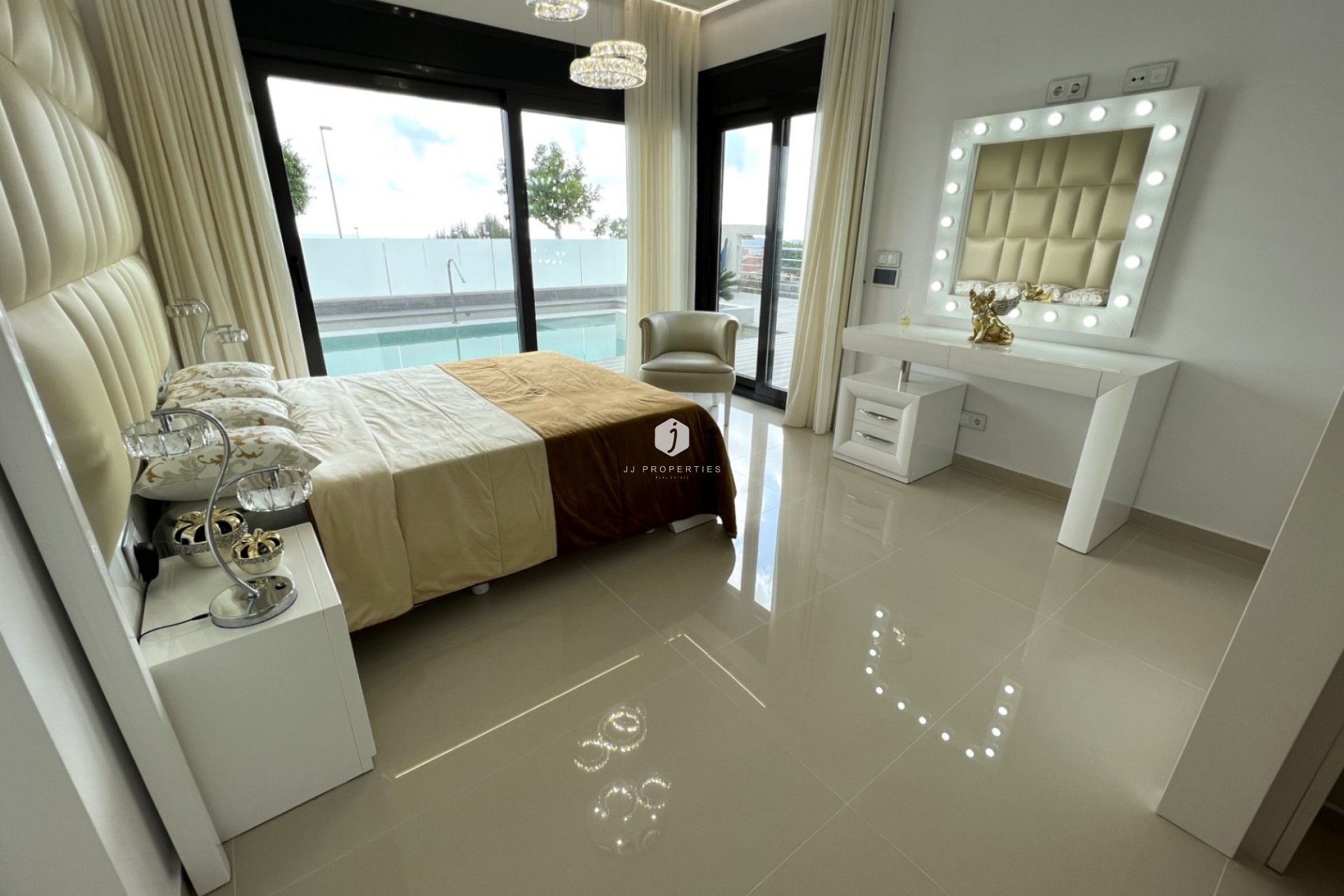 D'occasion - Villa -
San Miguel de Salinas - Inland