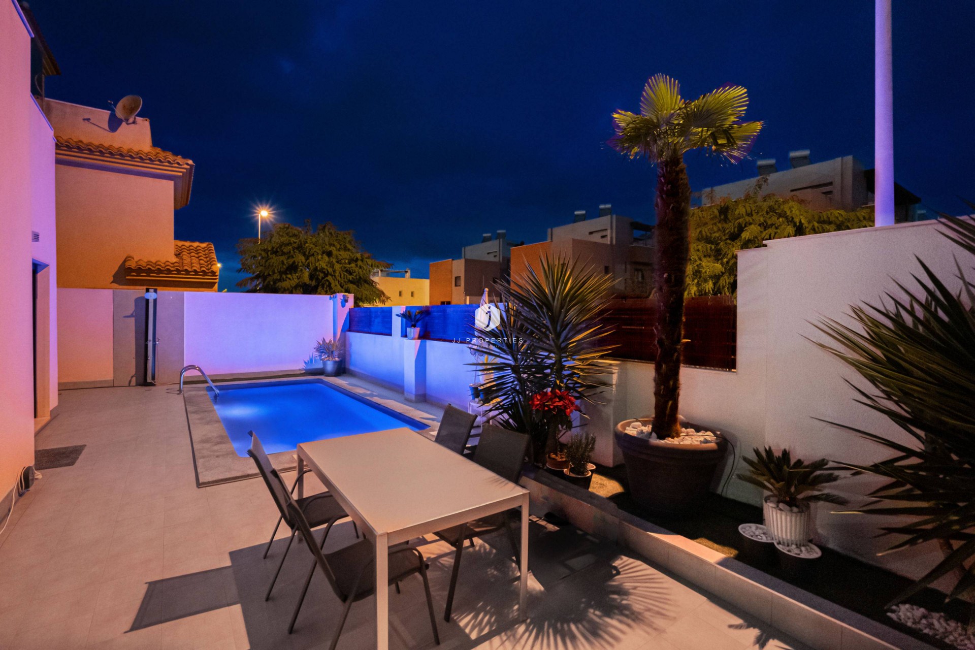 D'occasion - Villa -
Torrevieja - Aguas Nuevas 2