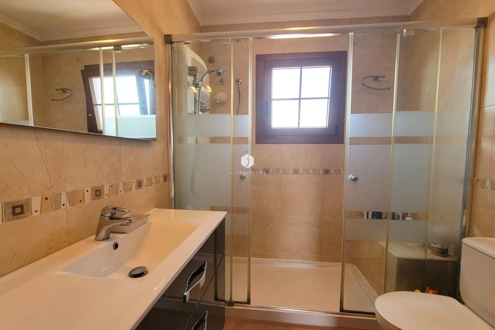 D'occasion - Villa -
Torrevieja - aguas nuevas