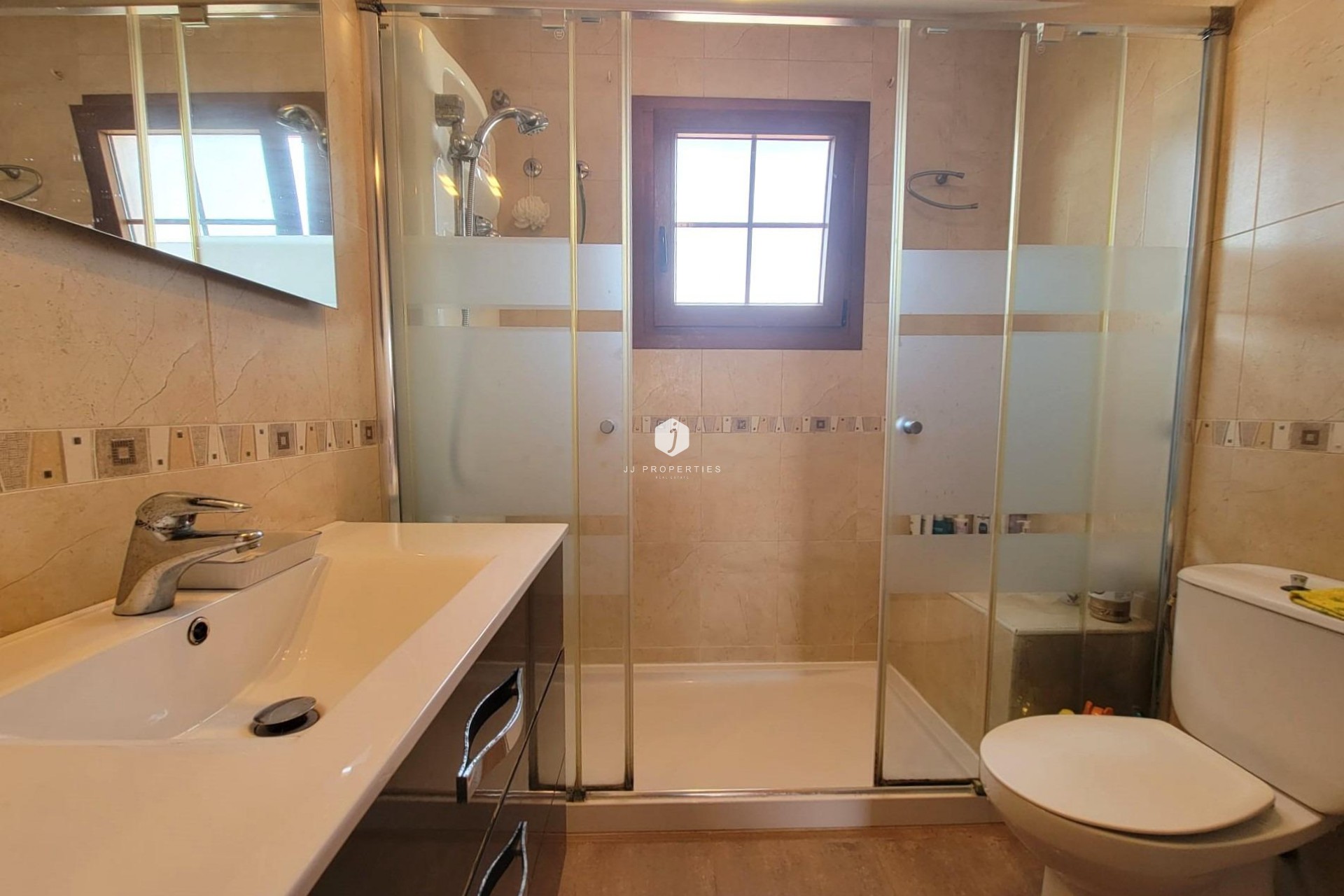 D'occasion - Villa -
Torrevieja - aguas nuevas