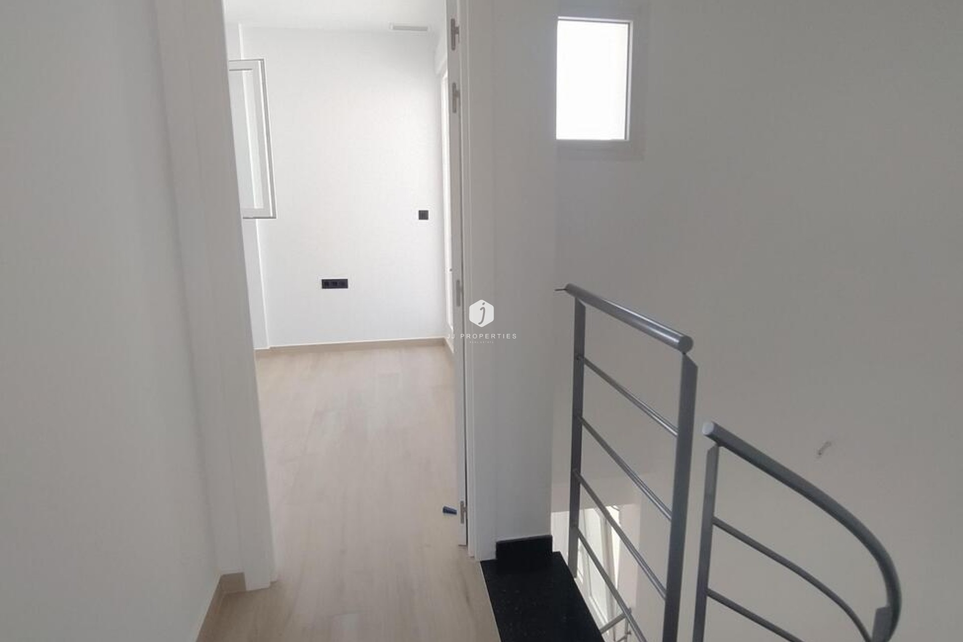 D'occasion - Villa -
Torrevieja - aguas nuevas