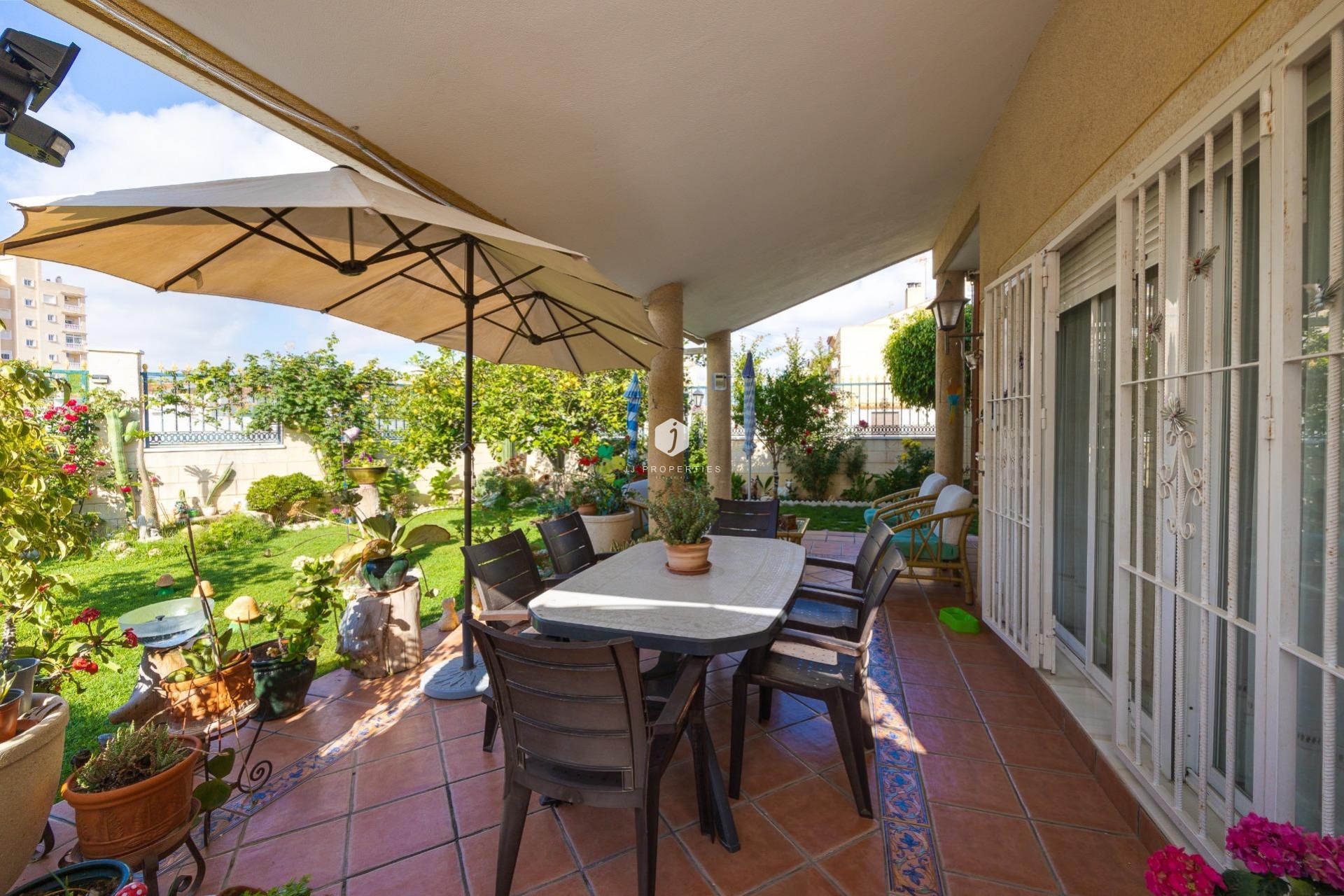 D'occasion - Villa -
Torrevieja - aguas nuevas