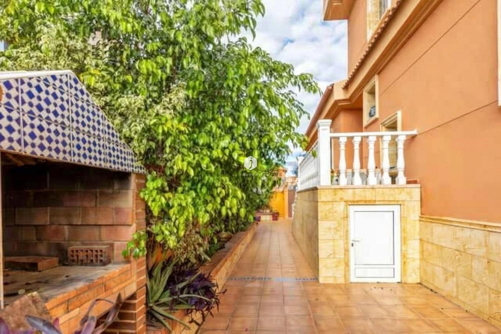 D'occasion - Villa -
Torrevieja - aguas nuevas