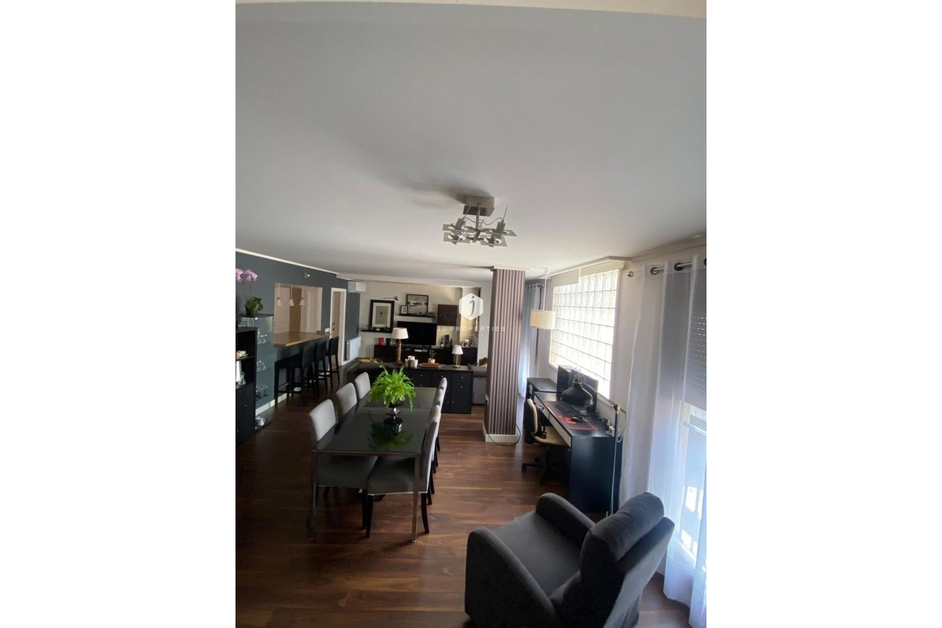 D'occasion - Villa -
Torrevieja - Centro - Muelle Pesquero